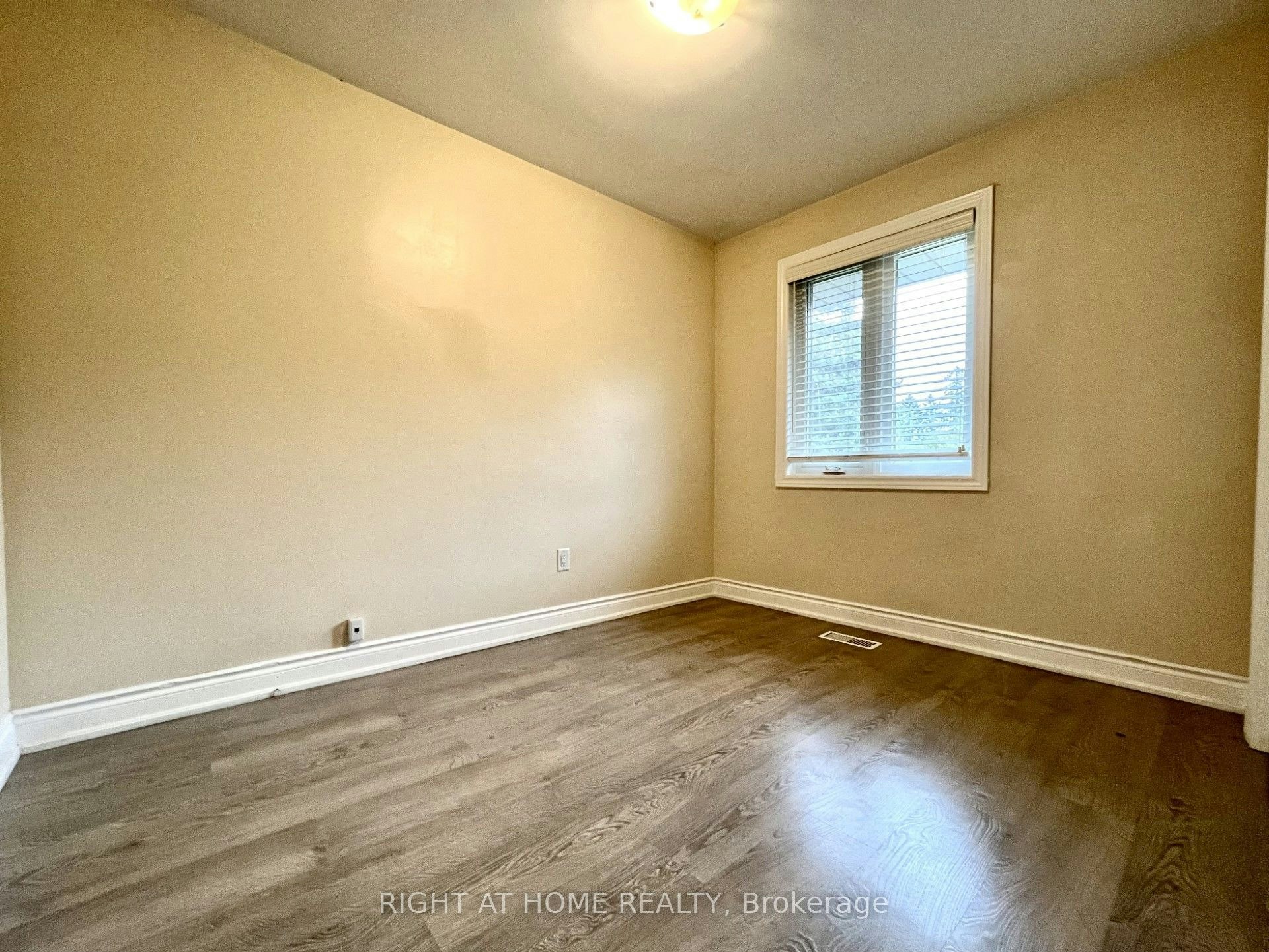840 Atwater Avenue, Mississauga, ON, L5E 1L9 - 13
