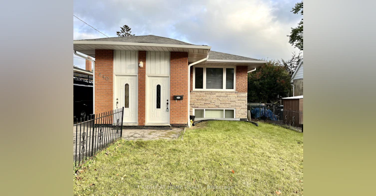 Lower-840 Atwater Avenue, Mississauga, ON, L5E 1L9
