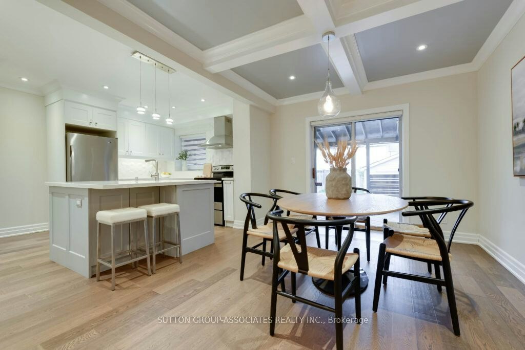 71 Kersdale Avenue, Toronto, ON, M6M 1E2 - 13