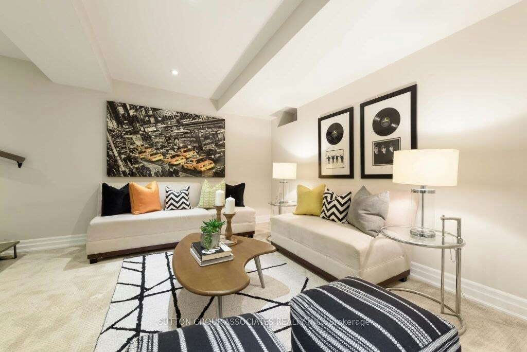 71 Kersdale Avenue, Toronto, ON, M6M 1E2 - 33