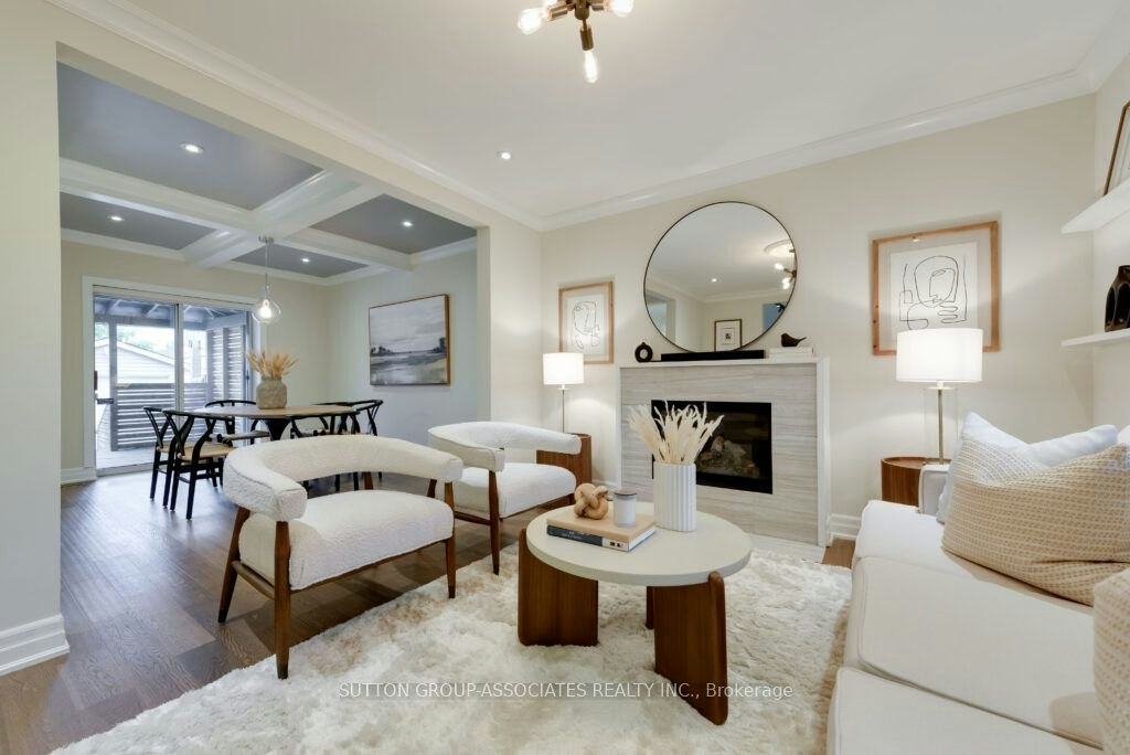 71 Kersdale Avenue, Toronto, ON, M6M 1E2 - 6