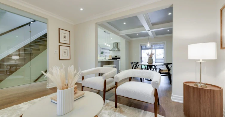 71 Kersdale Avenue, Toronto, ON, M6M 1E2 - 8