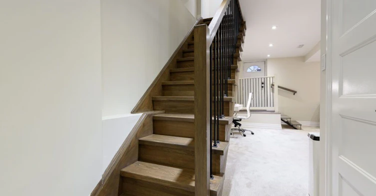 71 Kersdale Avenue, Toronto, ON, M6M 1E2 - 31
