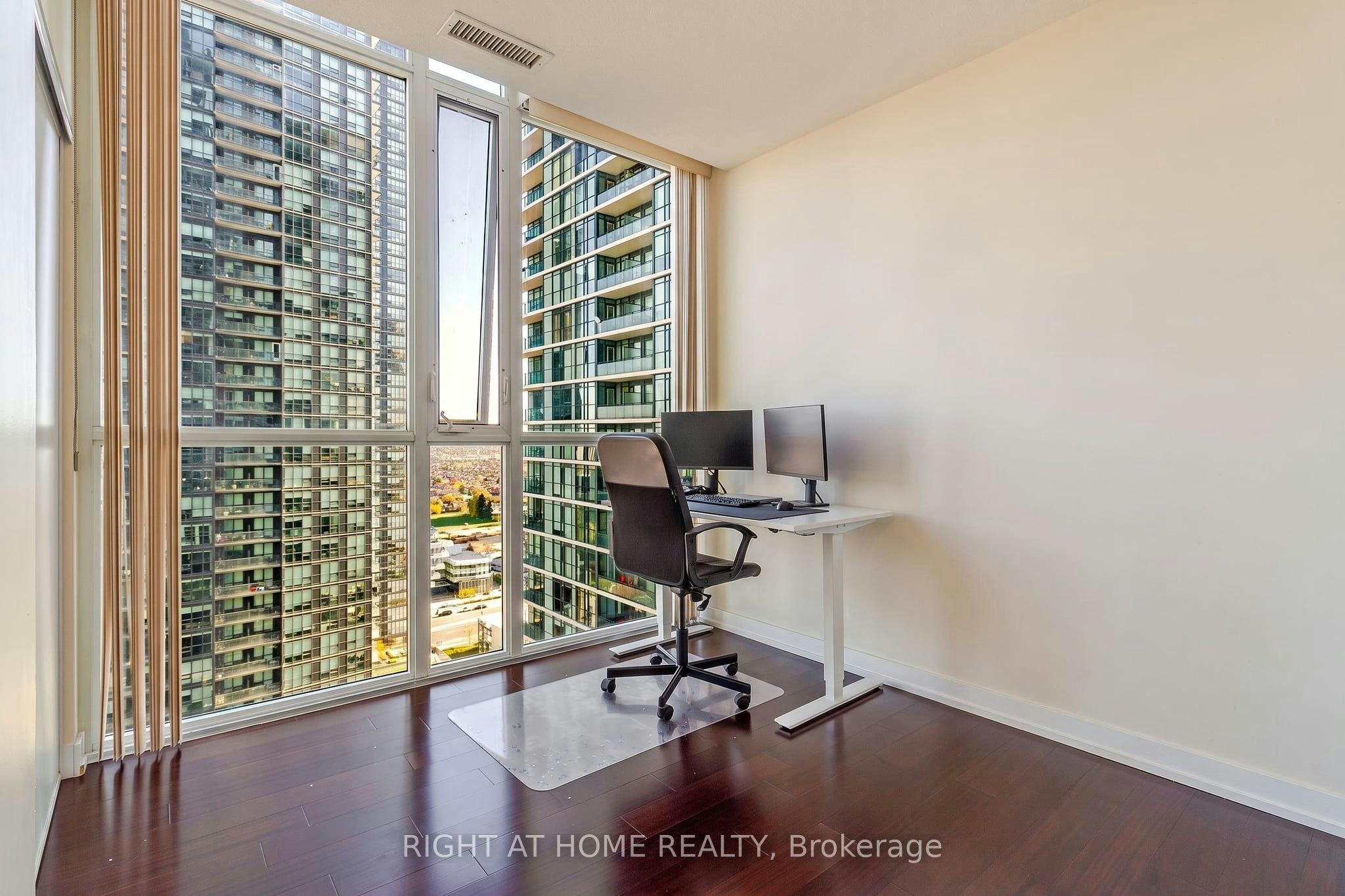 2102-4070 Confederation Parkway, Mississauga, ON, L5B 0E9 - 18