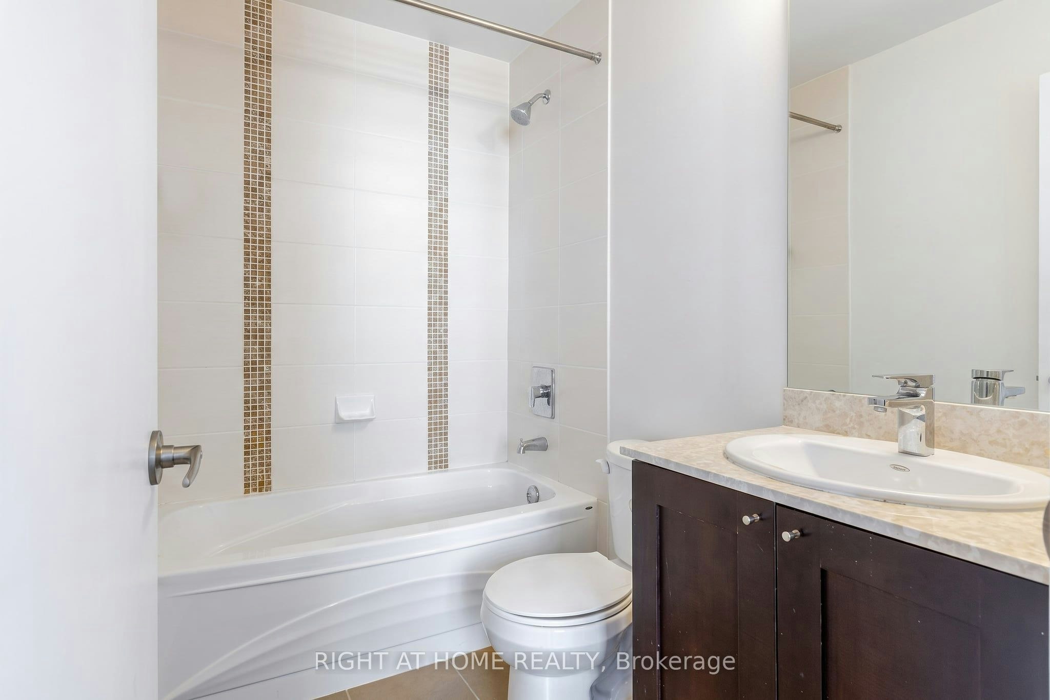 2102-4070 Confederation Parkway, Mississauga, ON, L5B 0E9 - 25
