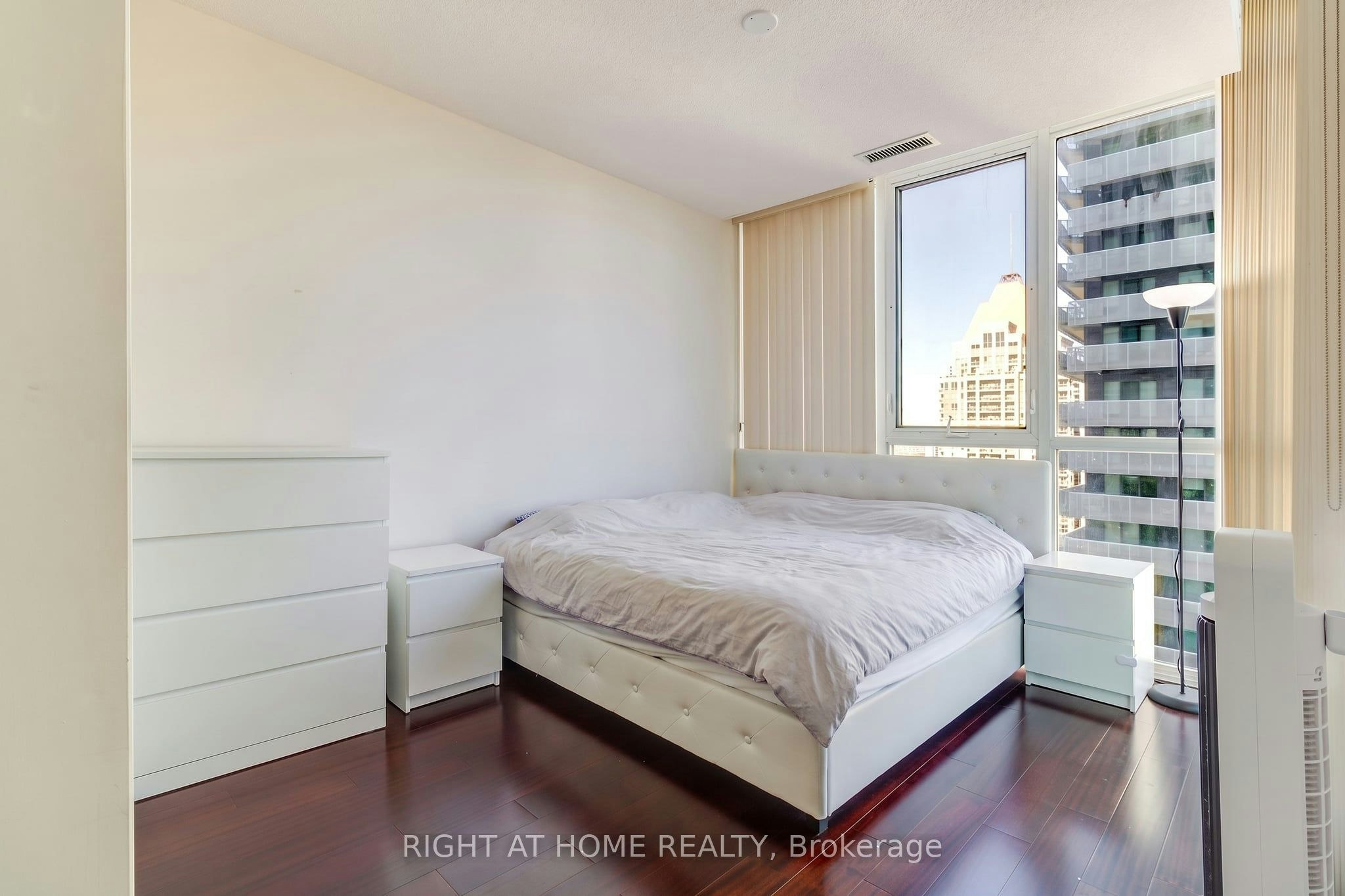 2102-4070 Confederation Parkway, Mississauga, ON, L5B 0E9 - 20