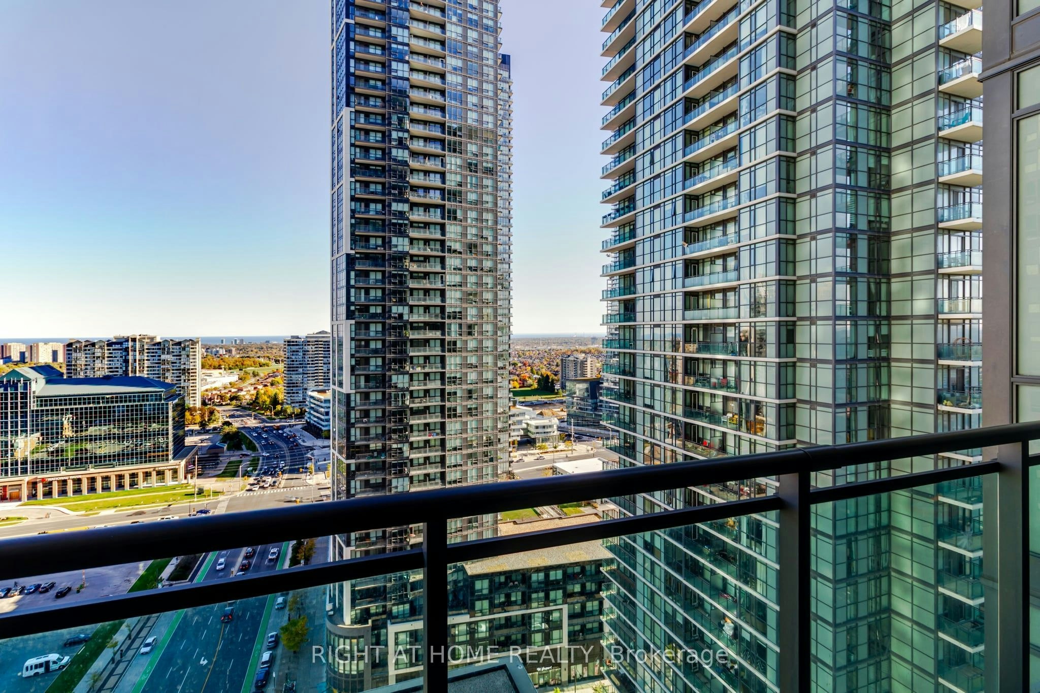 2102-4070 Confederation Parkway, Mississauga, ON, L5B 0E9 - 30