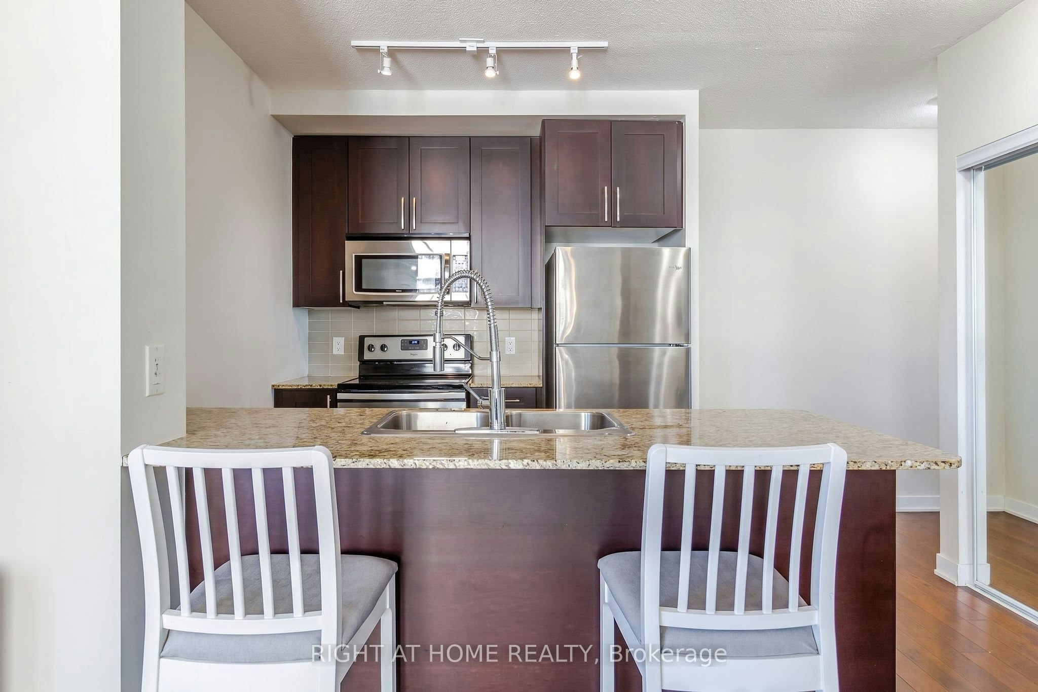 2102-4070 Confederation Parkway, Mississauga, ON, L5B 0E9 - 15