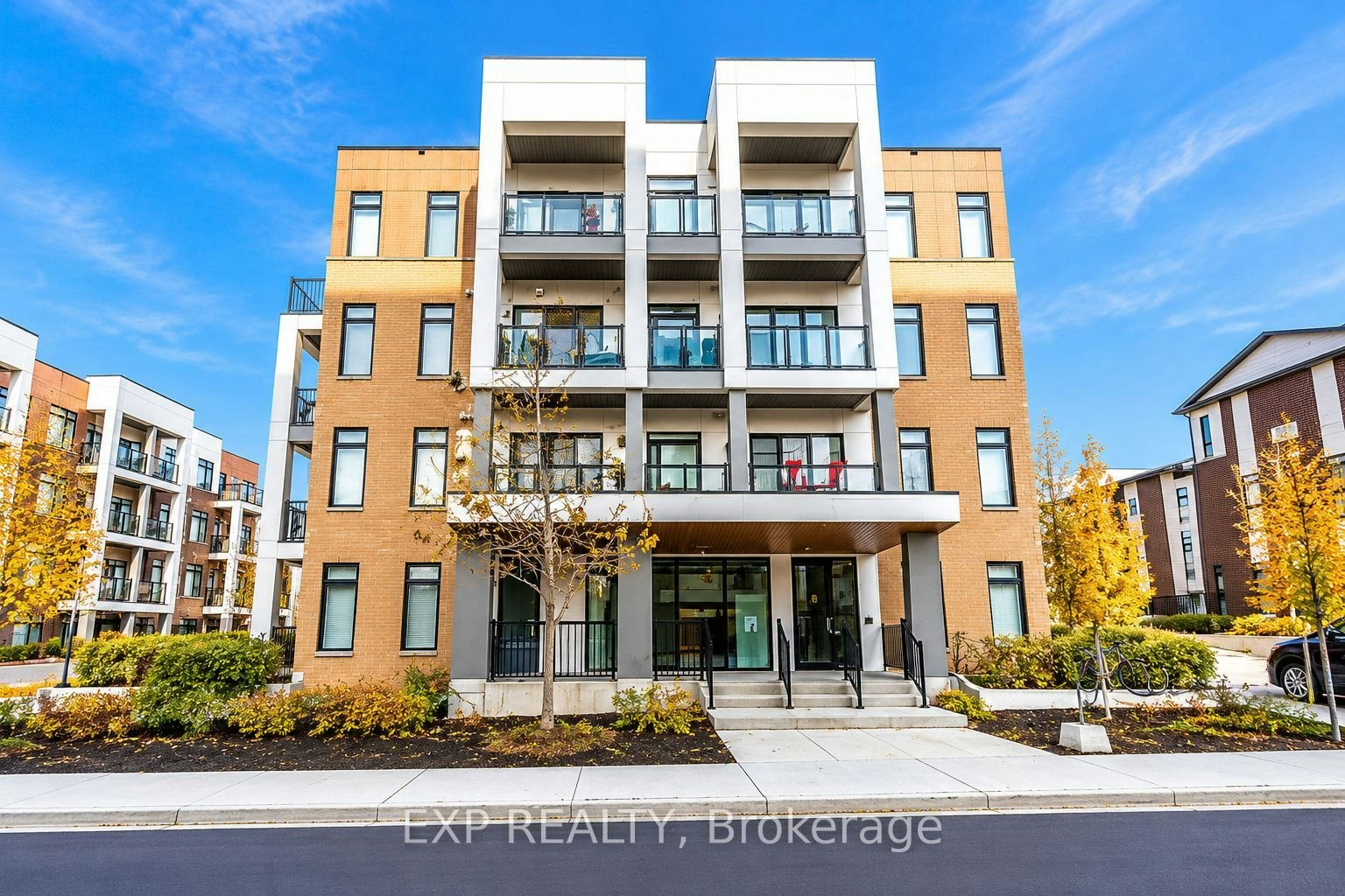 101-120 Canon Jackson Drive, Toronto, ON, M6M 0B8
