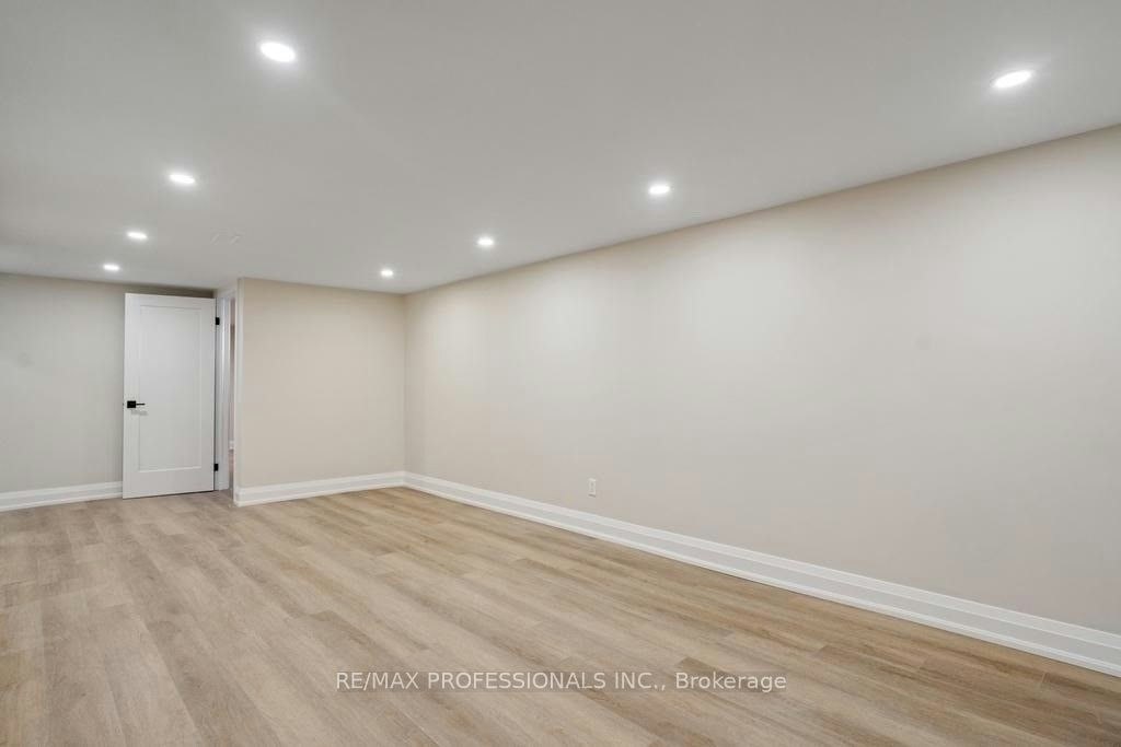 Bsmt-1327 Royal Drive, Burlington, ON, L7P 2G7 - 4