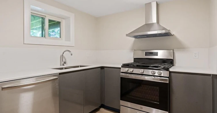 Bsmt-1327 Royal Drive, Burlington, ON, L7P 2G7 - 10