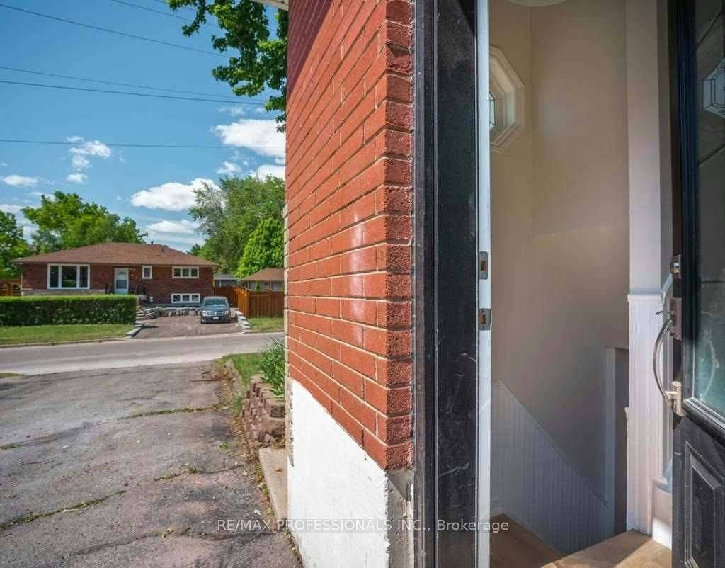 Bsmt-1327 Royal Drive, Burlington, ON, L7P 2G7 - 14