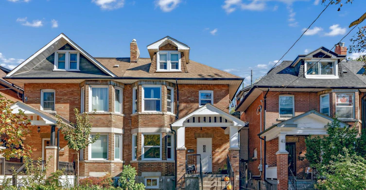 1-43 Highview Crescent, Toronto, ON, M6H 2Y3 - 2