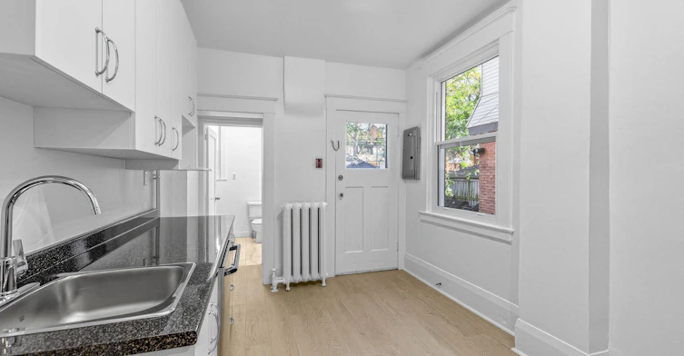 1-43 Highview Crescent, Toronto, ON, M6H 2Y3 - 11