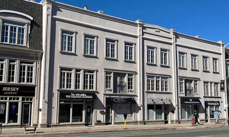 5-121 Lakeshore Road W