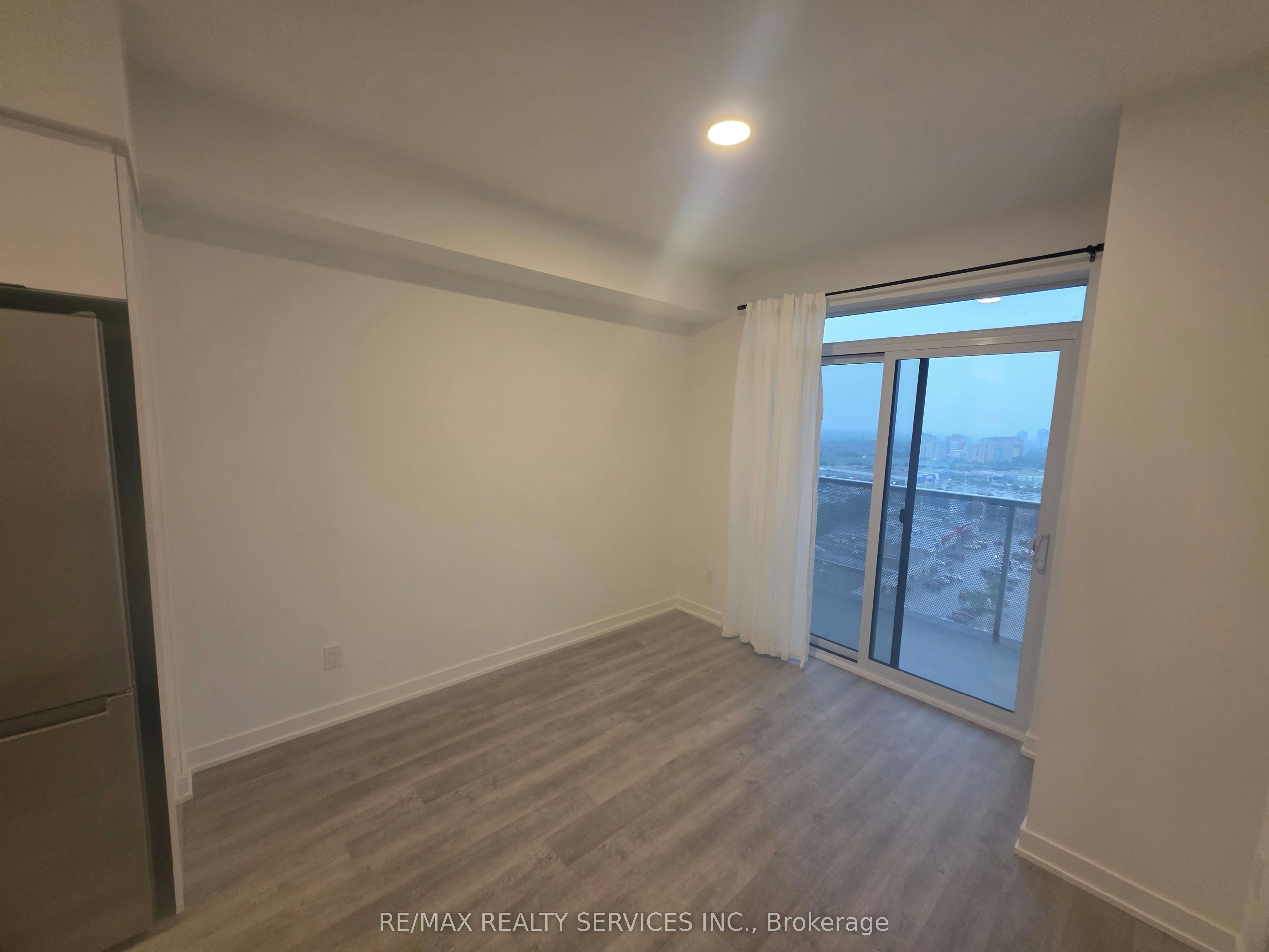 1504-5105 Hurontario Street, Mississauga, ON, L4Z 3X7 - 11