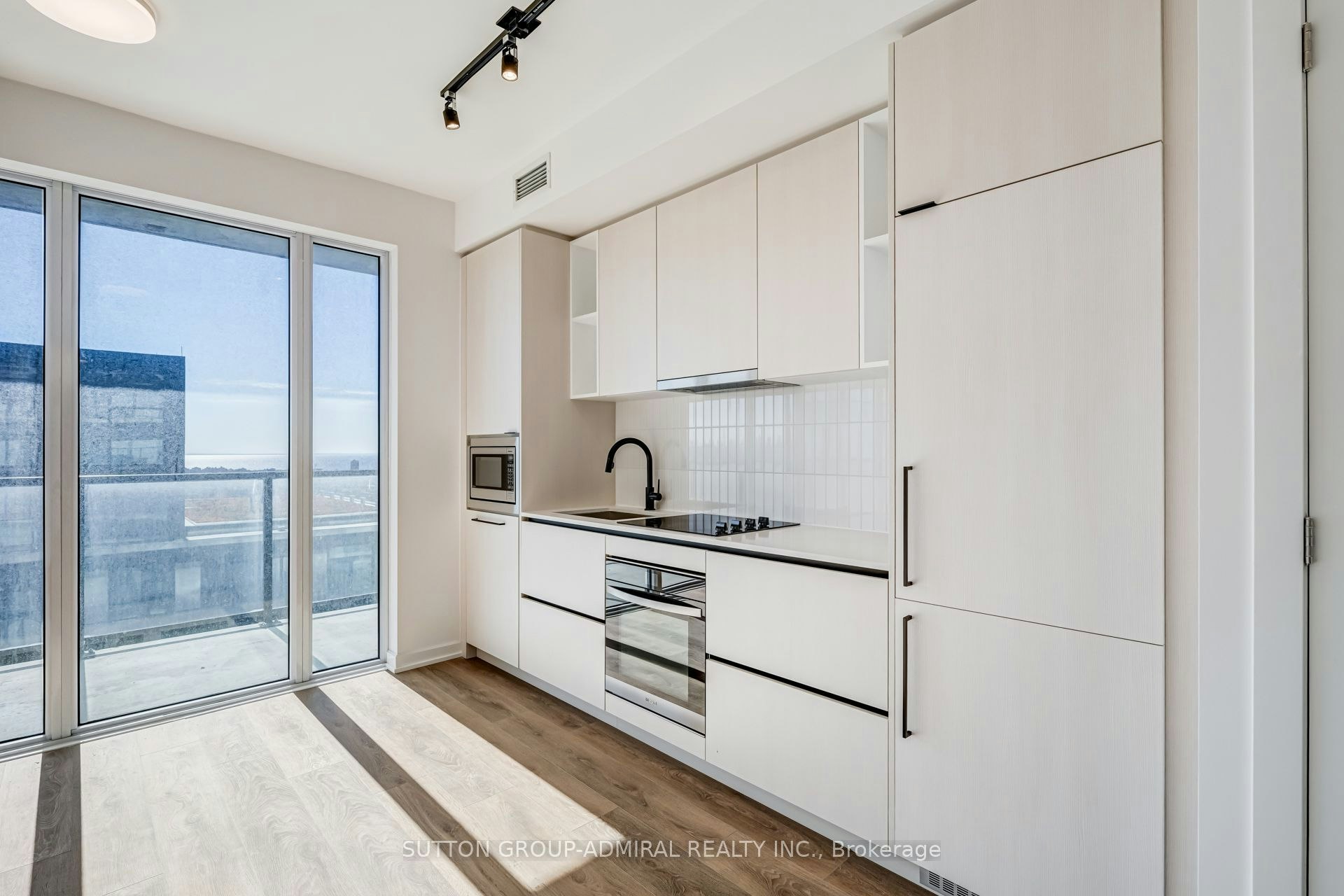 2610-1285 Dupont Street, Toronto, ON, M6H 0E3 - 10