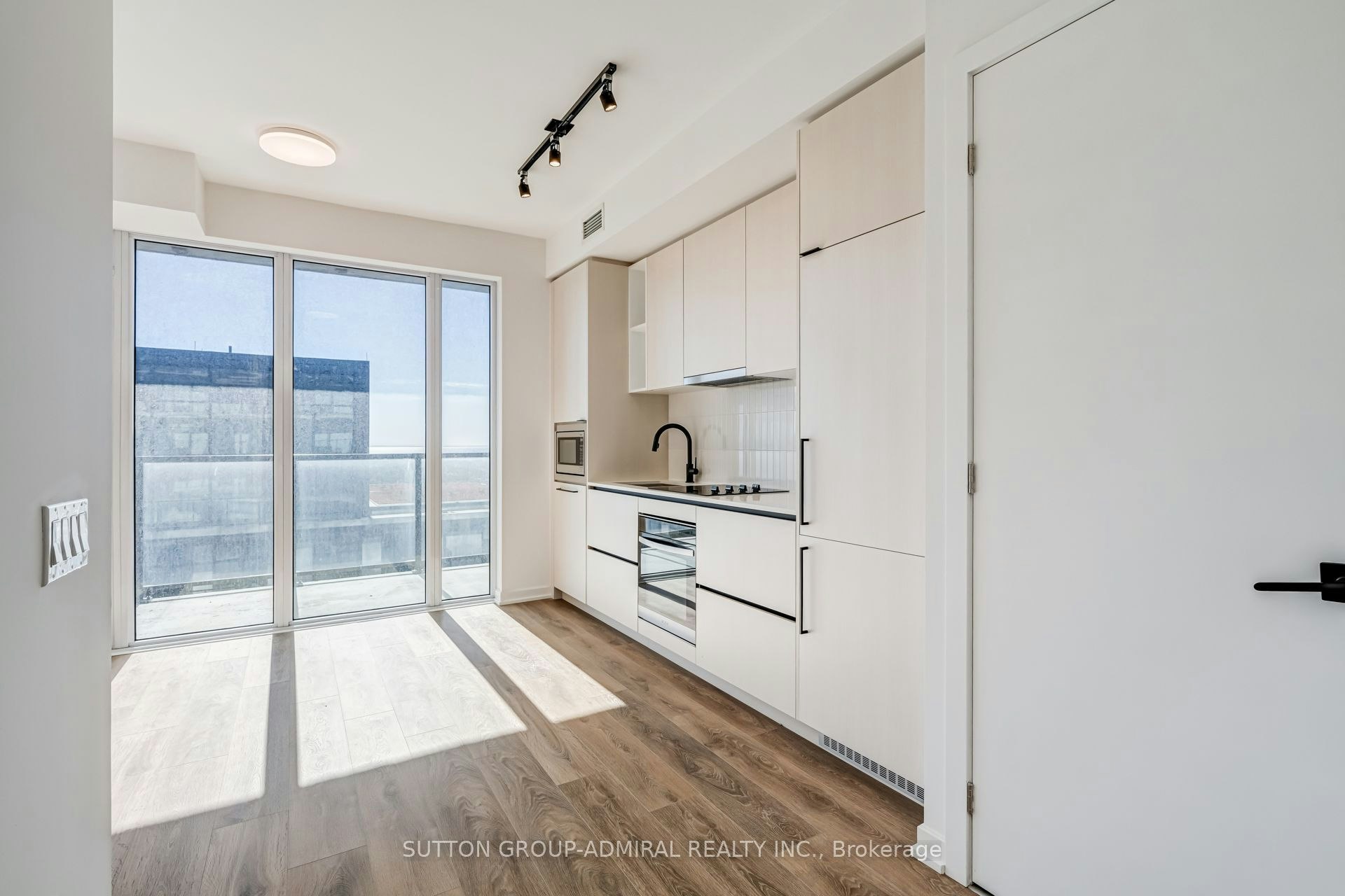 2610-1285 Dupont Street, Toronto, ON, M6H 0E3 - 9