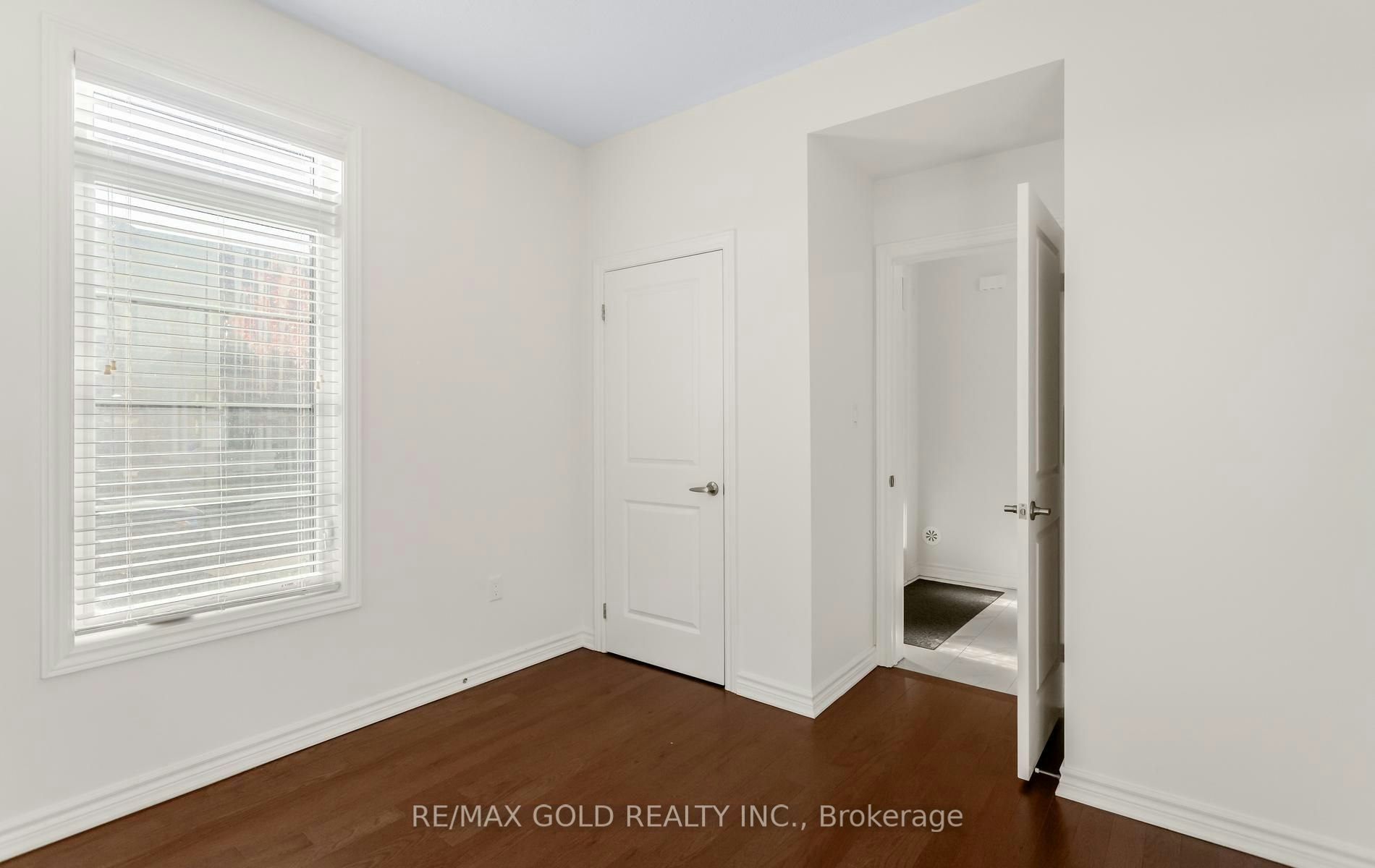 1260 Restivo Lane, Milton, ON, L9E 1J9 - 11