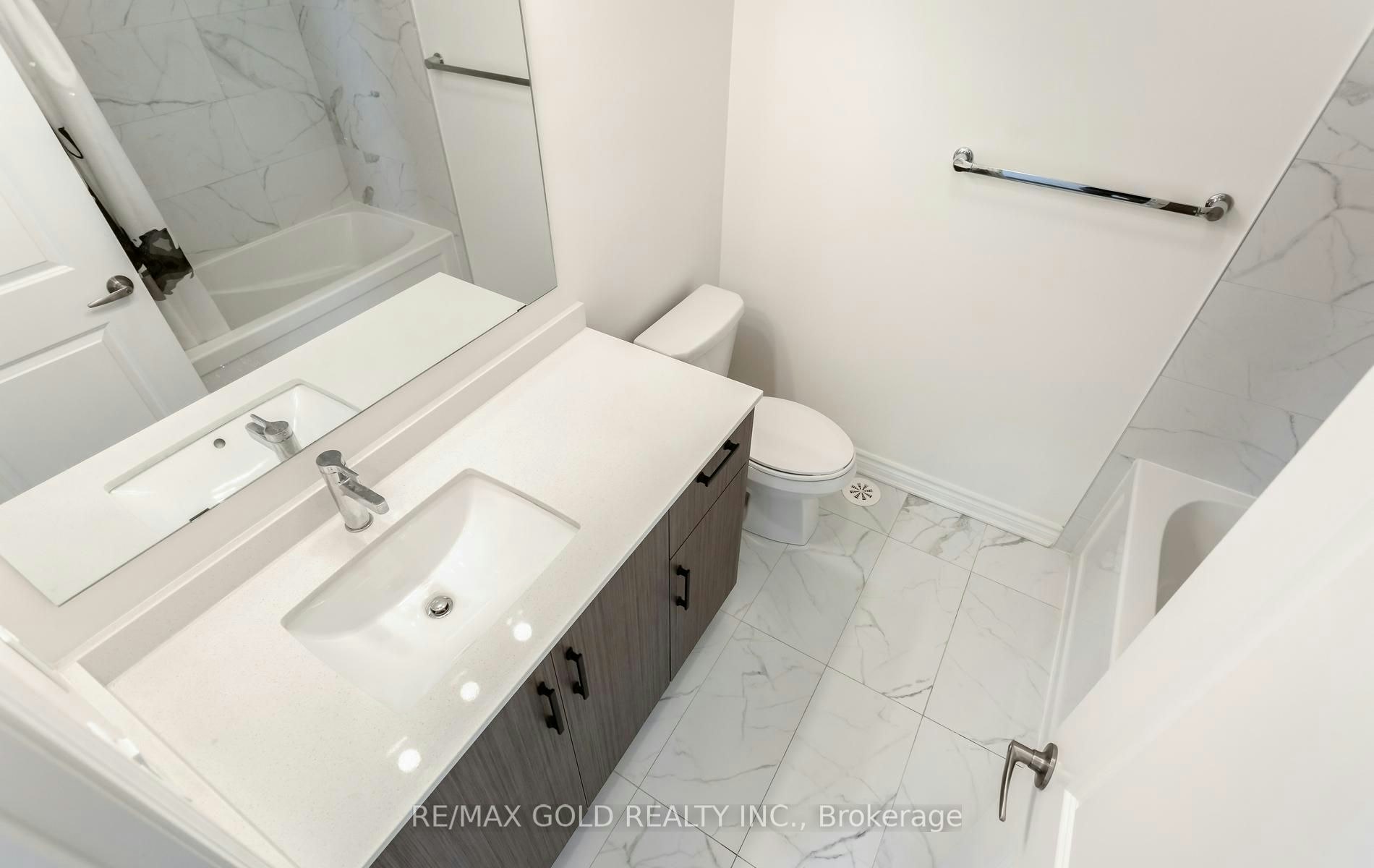 1260 Restivo Lane, Milton, ON, L9E 1J9 - 48