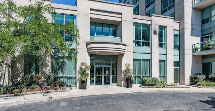607-2585 Erin Centre Boulevard, Mississauga, ON, L5M 6Z7 - 2