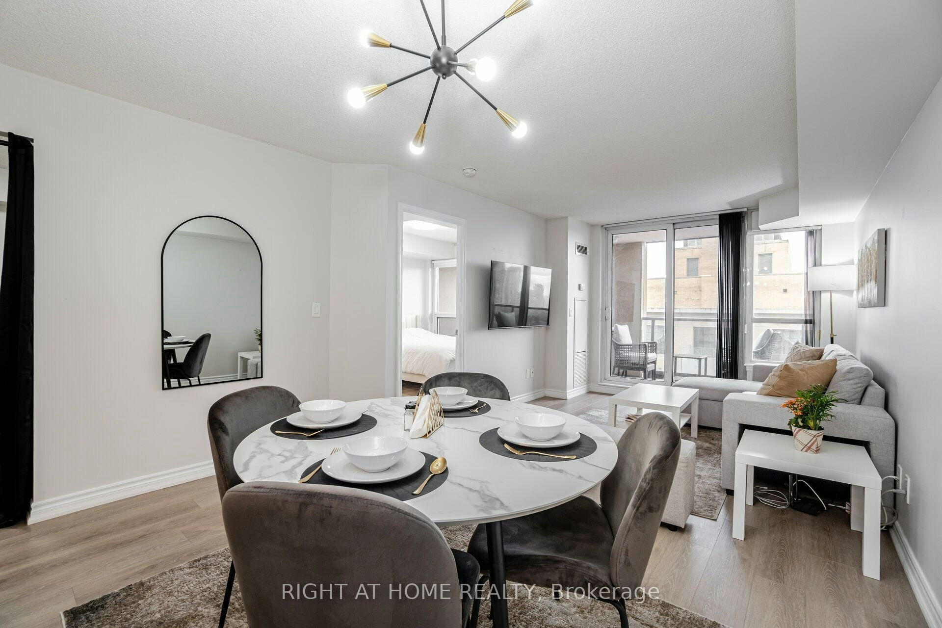 2109-4090 Living Arts Drive, Mississauga, ON, L5B 4M8 - 7