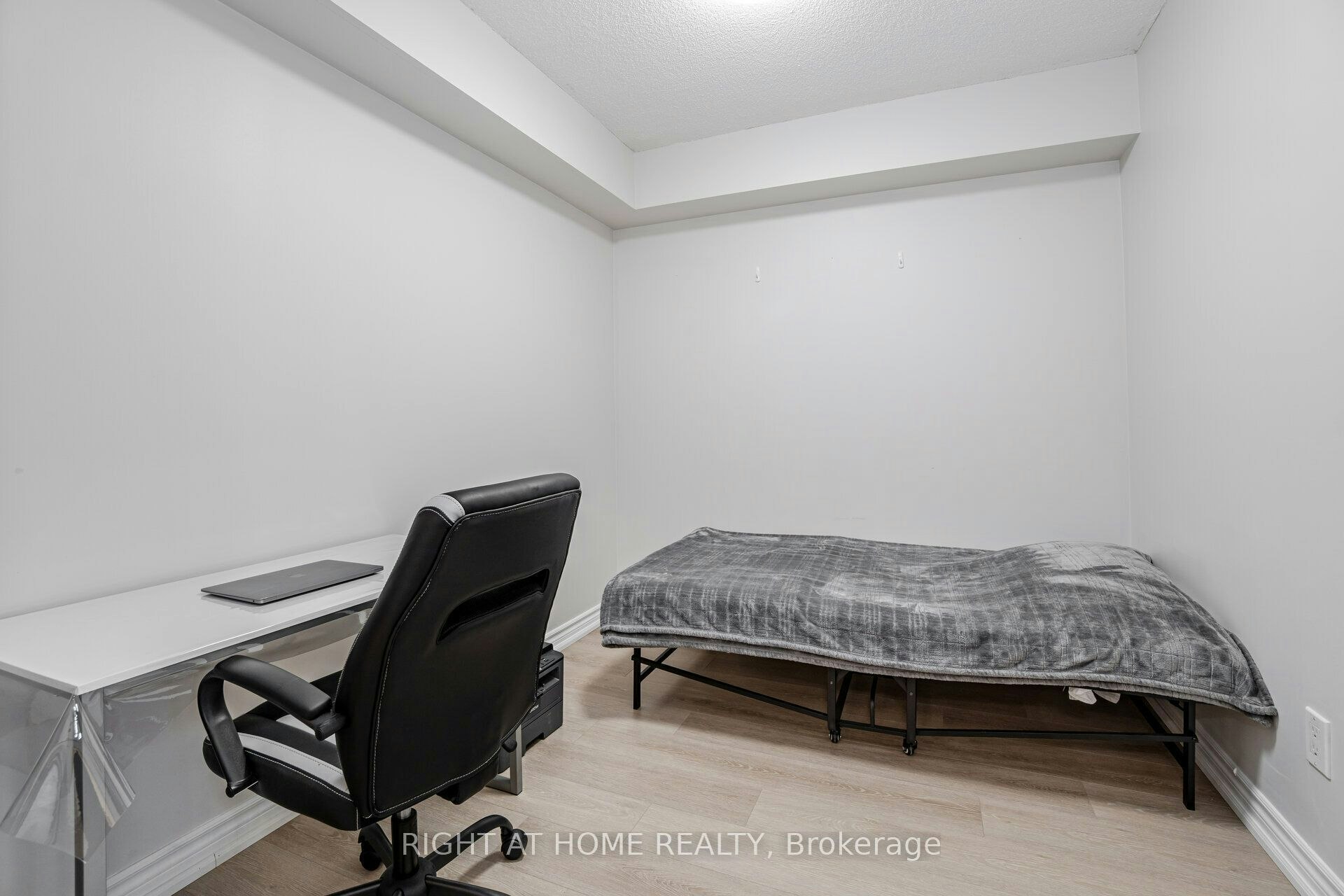 2109-4090 Living Arts Drive, Mississauga, ON, L5B 4M8 - 21