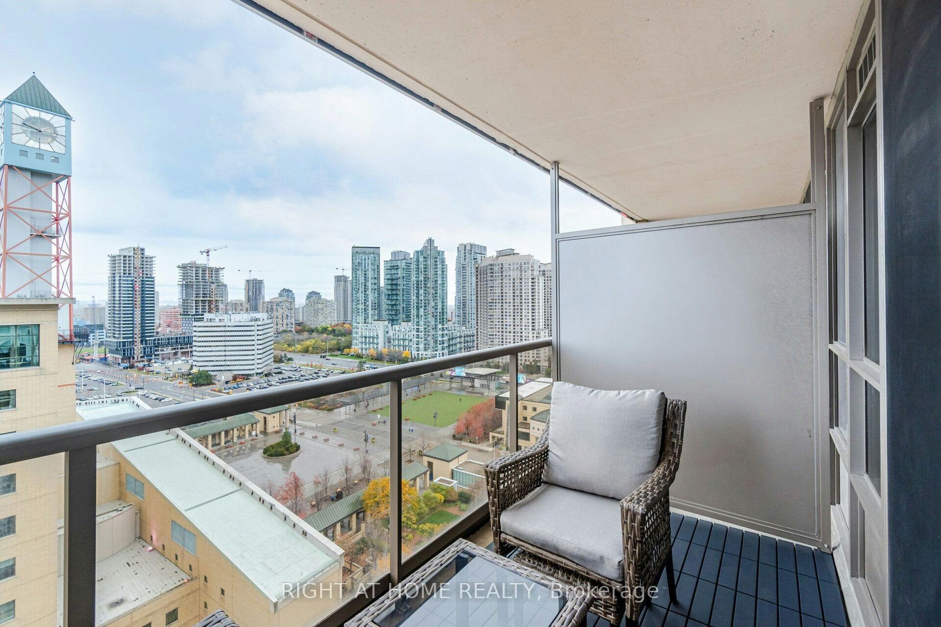 2109-4090 Living Arts Drive, Mississauga, ON, L5B 4M8 - 13