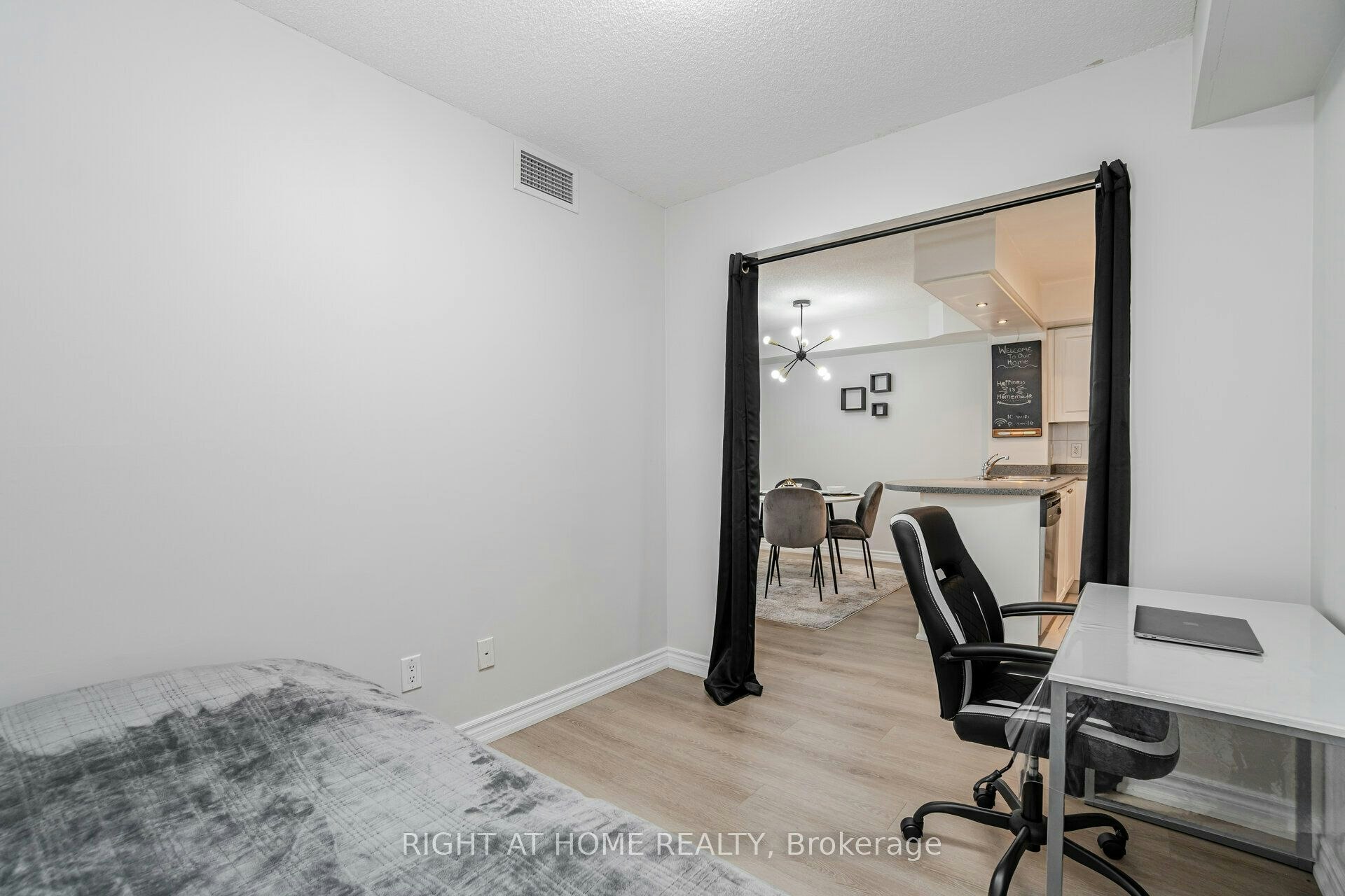 2109-4090 Living Arts Drive, Mississauga, ON, L5B 4M8 - 20