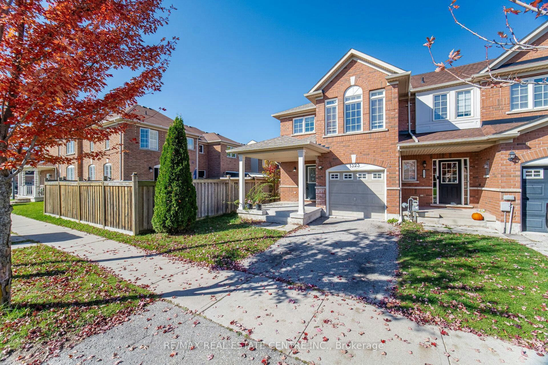 1323 Menefy Place, Milton, ON, L9T 7E2 - 3
