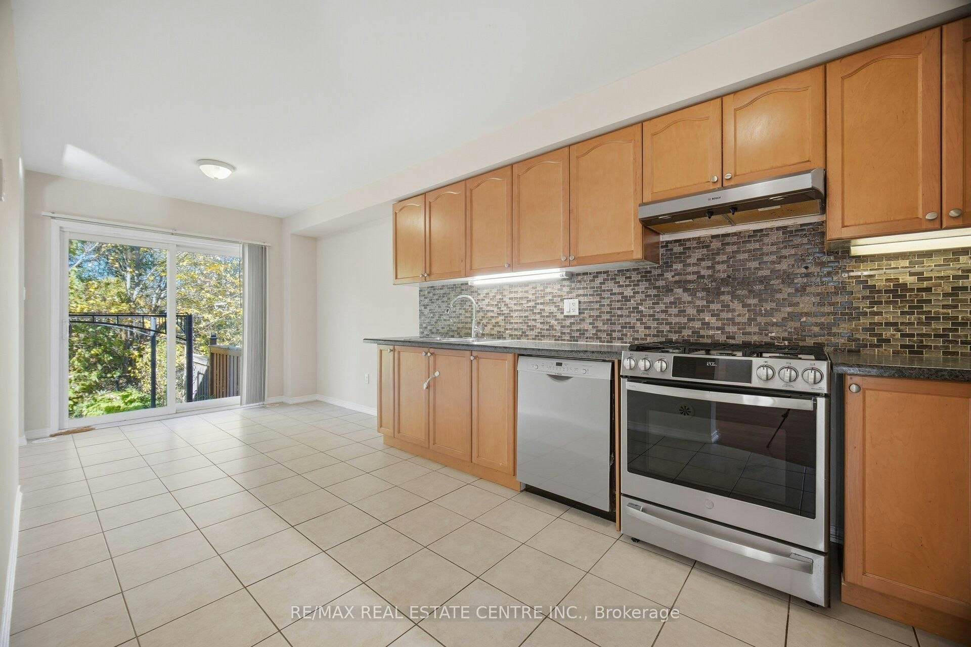 1323 Menefy Place, Milton, ON, L9T 7E2 - 21