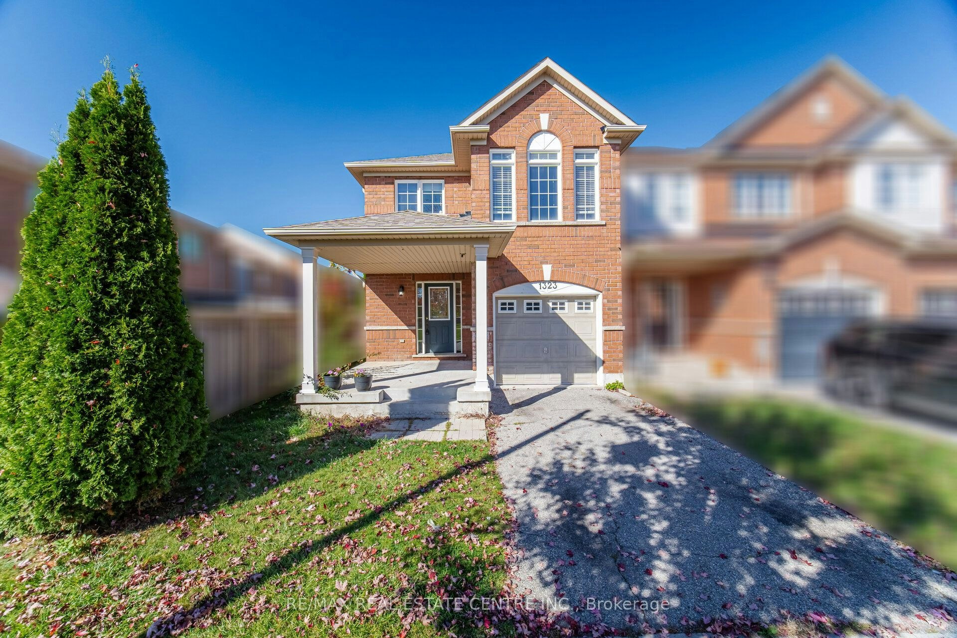 1323 Menefy Place, Milton, ON, L9T 7E2 - 2
