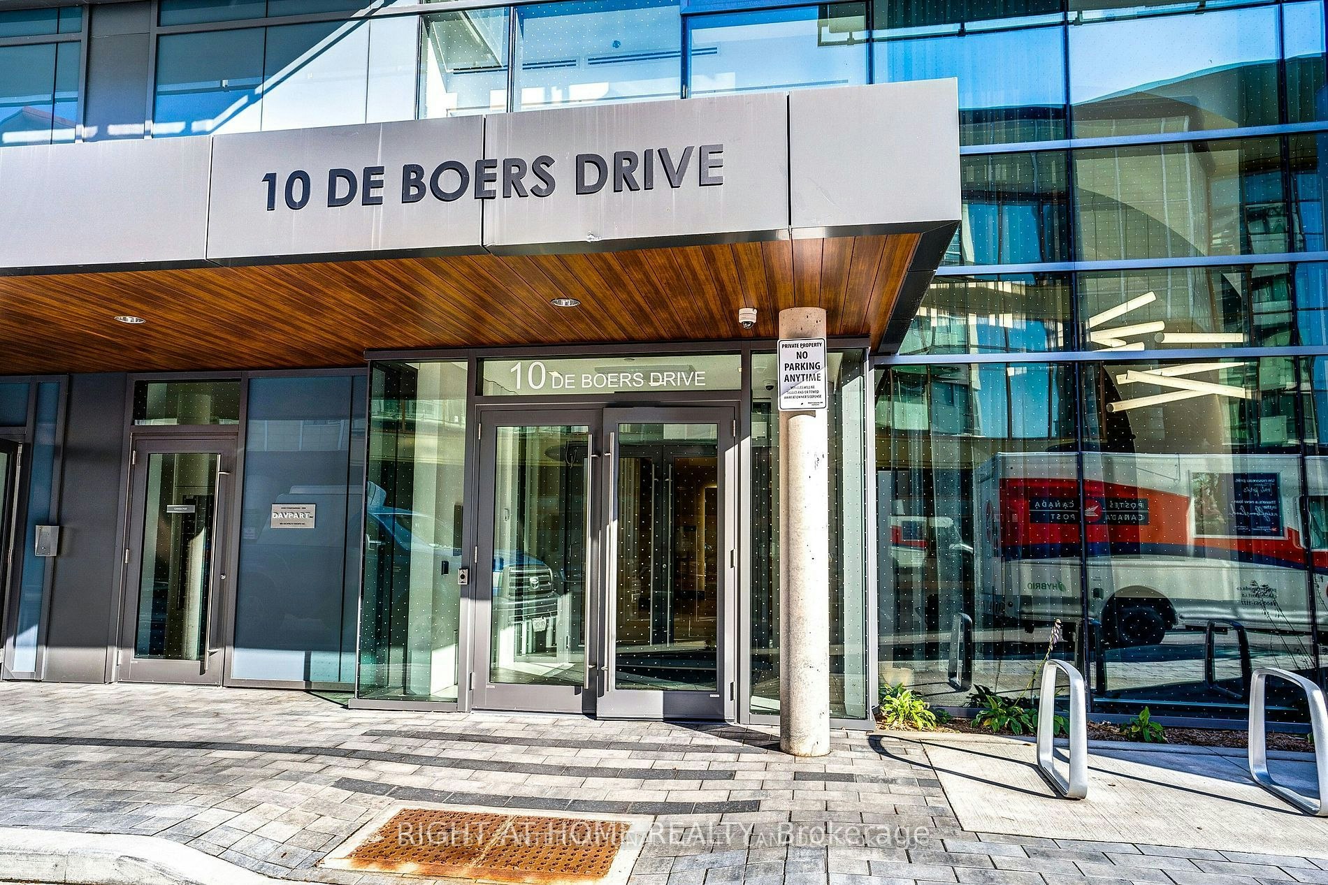 514-10 De Boers Drive, Toronto, ON, M3J 0L6 - 2