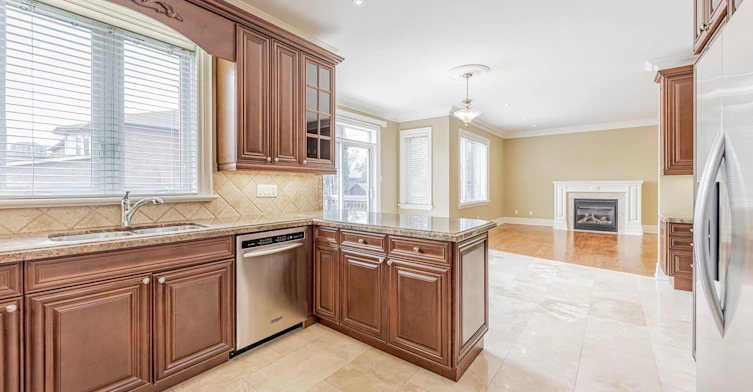 51 Mattice Avenue, Toronto, ON, M9B 1T1 - 8