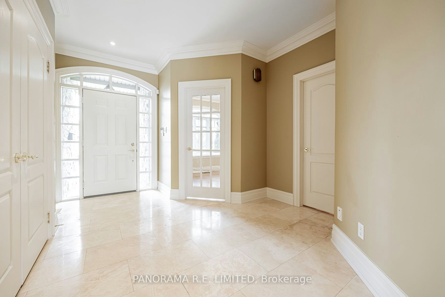 51 Mattice Avenue, Toronto, ON, M9B 1T1 - 2