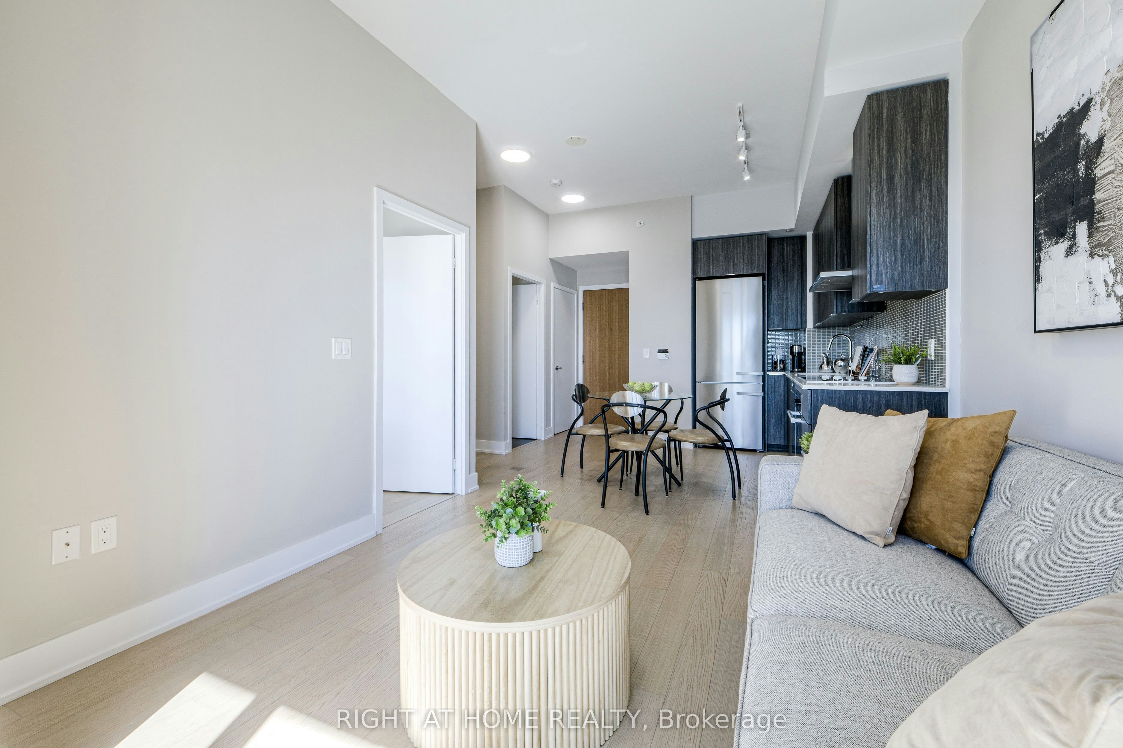 6108-30 Shore Breeze Drive, Toronto, ON, M8V 0J1 - 8