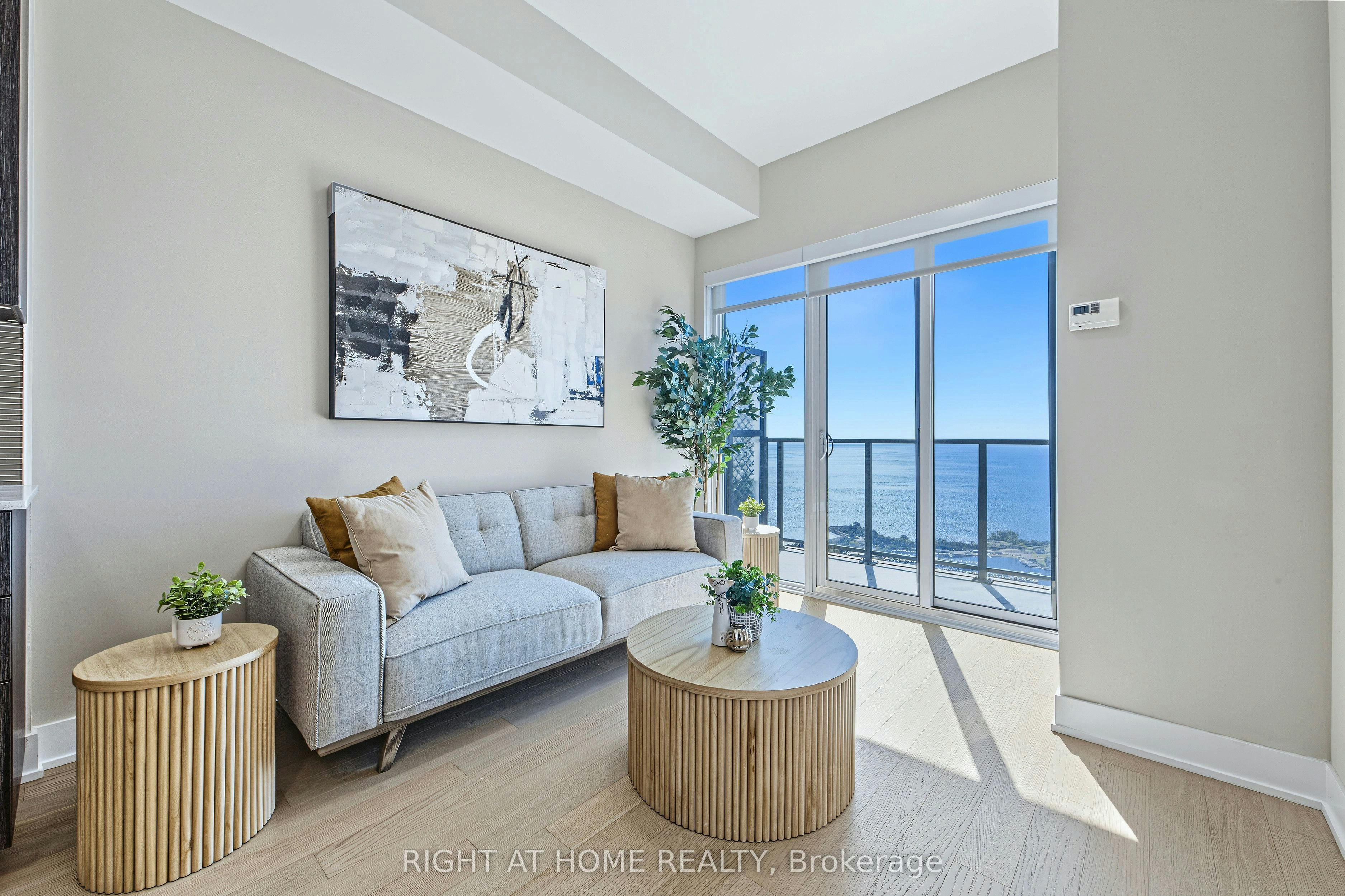 6108-30 Shore Breeze Drive, Toronto, ON, M8V 0J1