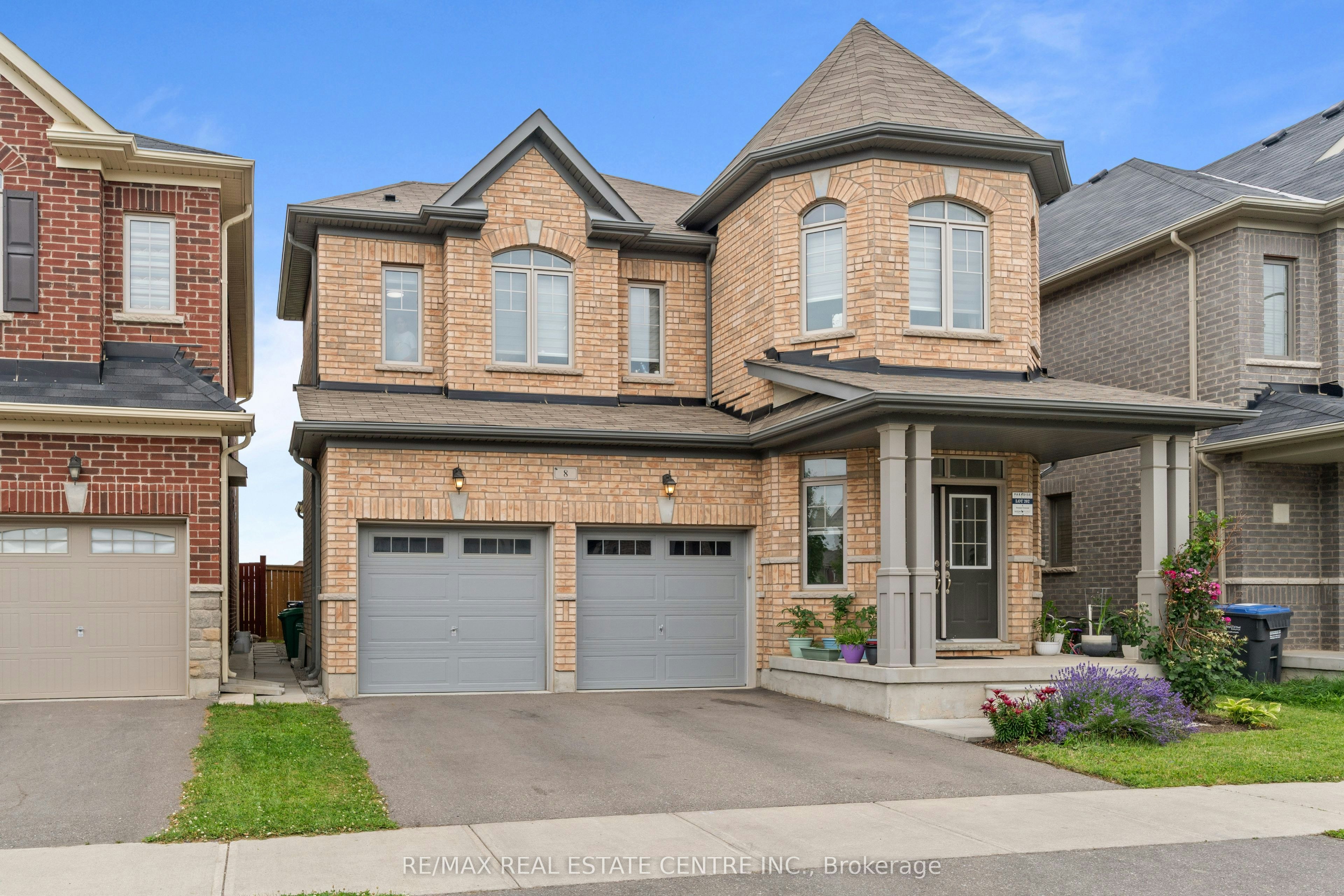 8 Oconnor Crescent, Brampton, ON, L7A 5A6