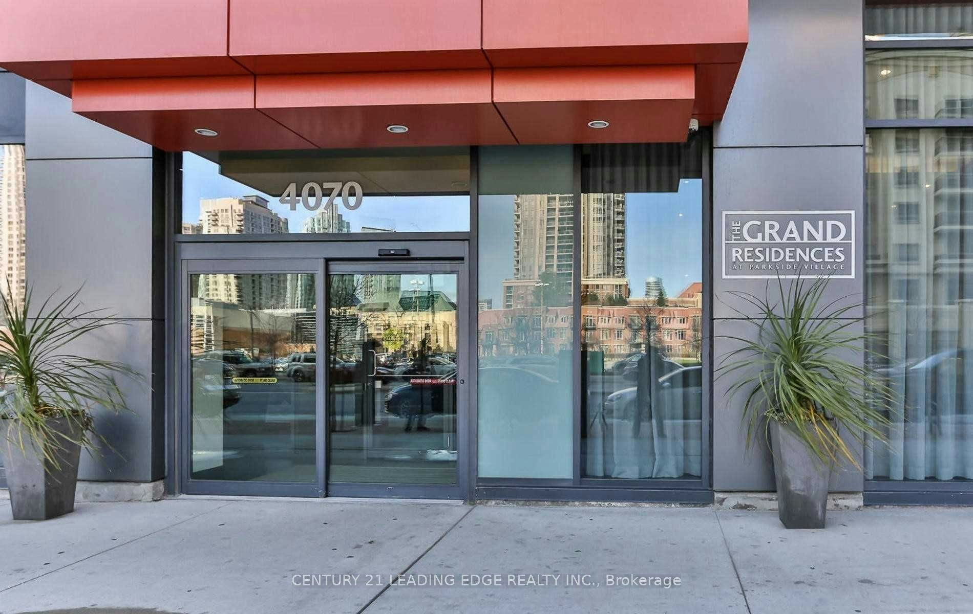 4001-4070 Confederation Parkway, Mississauga, ON, L5B 0E9 - 2