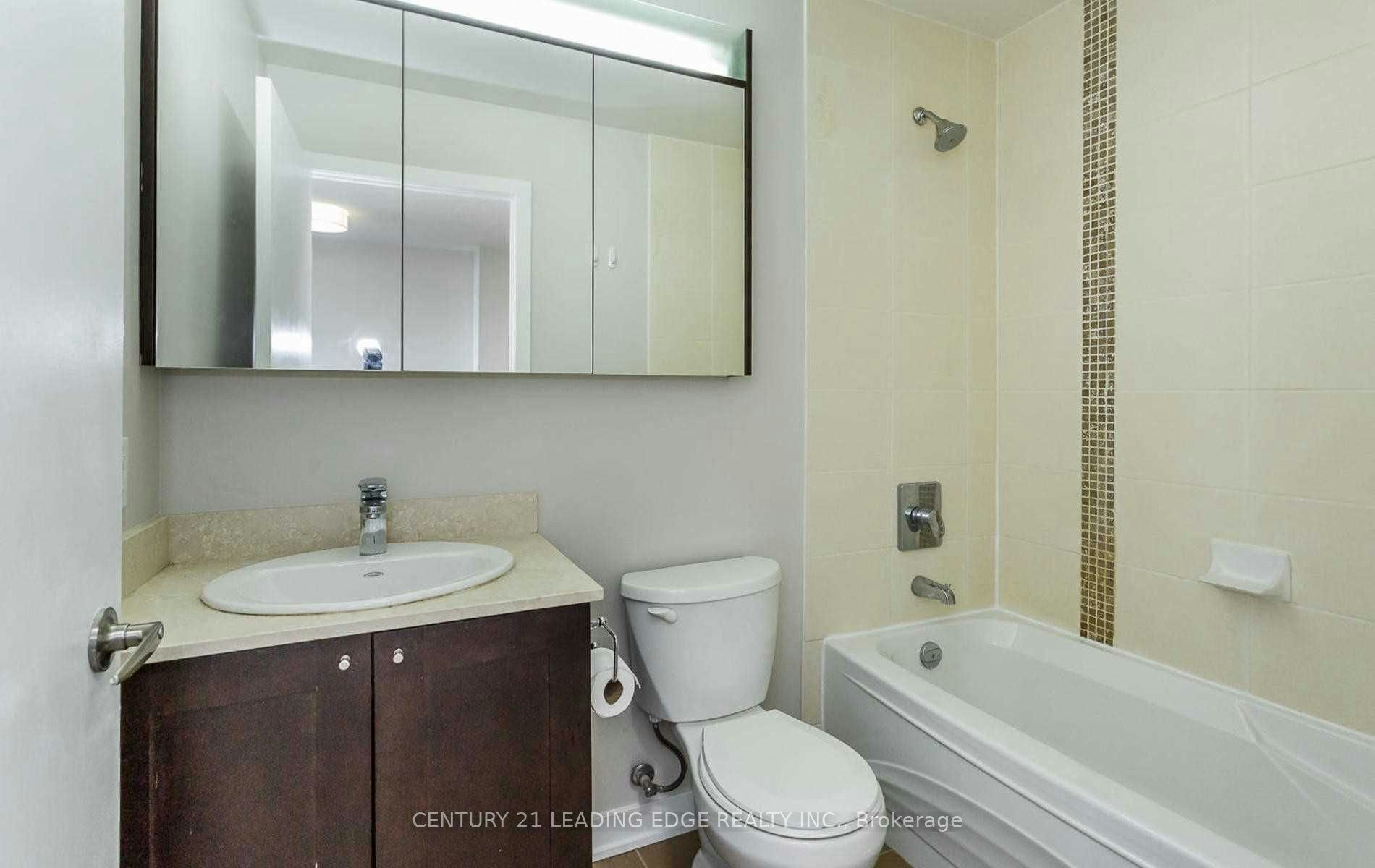 4001-4070 Confederation Parkway, Mississauga, ON, L5B 0E9 - 6