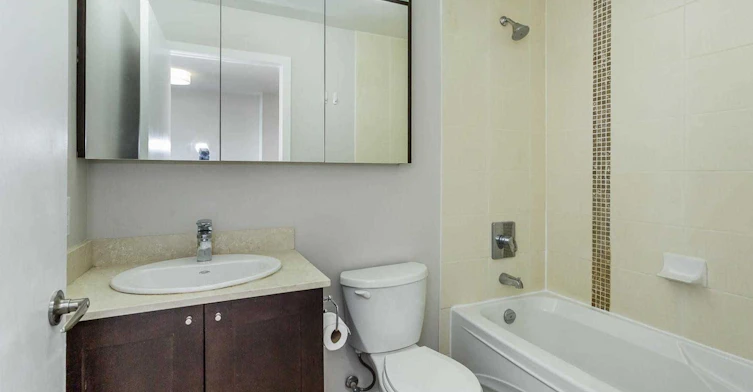 4001-4070 Confederation Parkway, Mississauga, ON, L5B 0E9 - 6