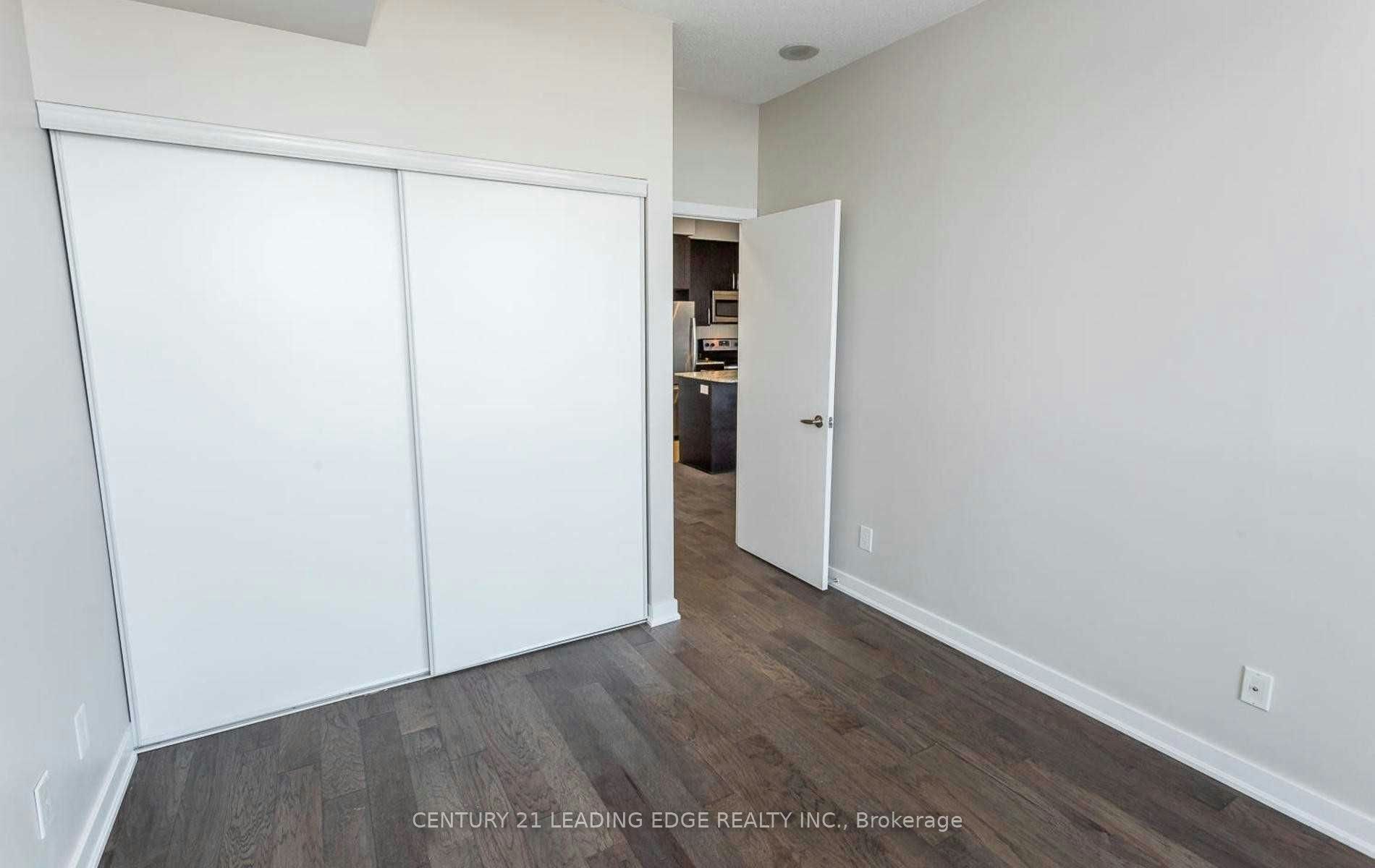 4001-4070 Confederation Parkway, Mississauga, ON, L5B 0E9 - 5