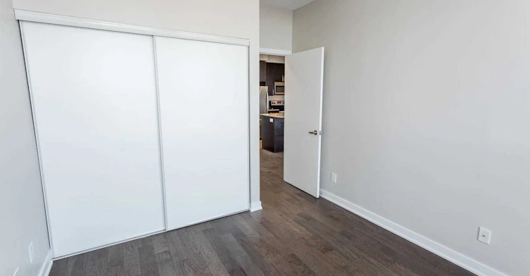 4001-4070 Confederation Parkway, Mississauga, ON, L5B 0E9 - 5
