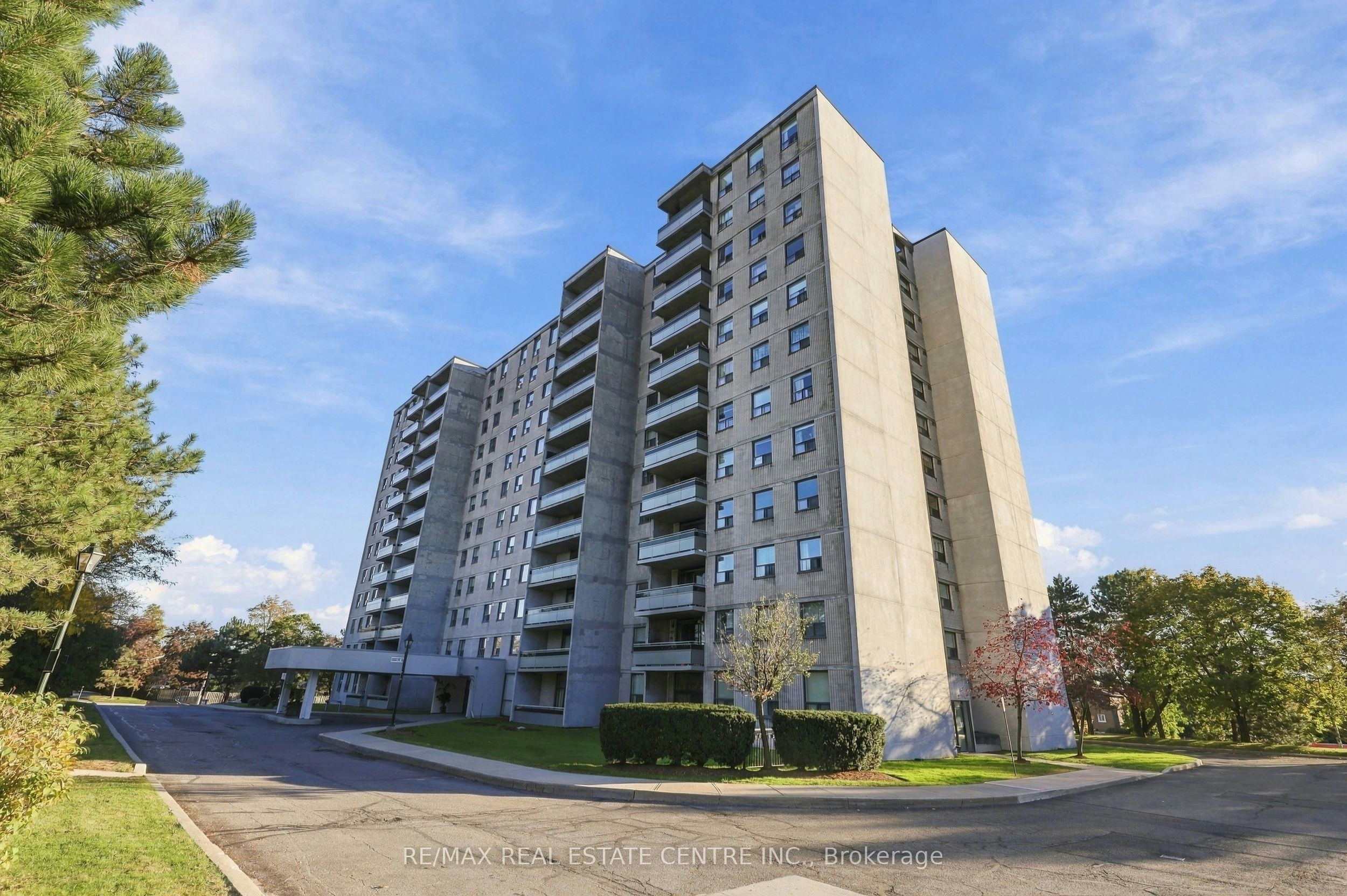 1110-355 Rathburn Road E, Mississauga, ON, L4Z 1H4