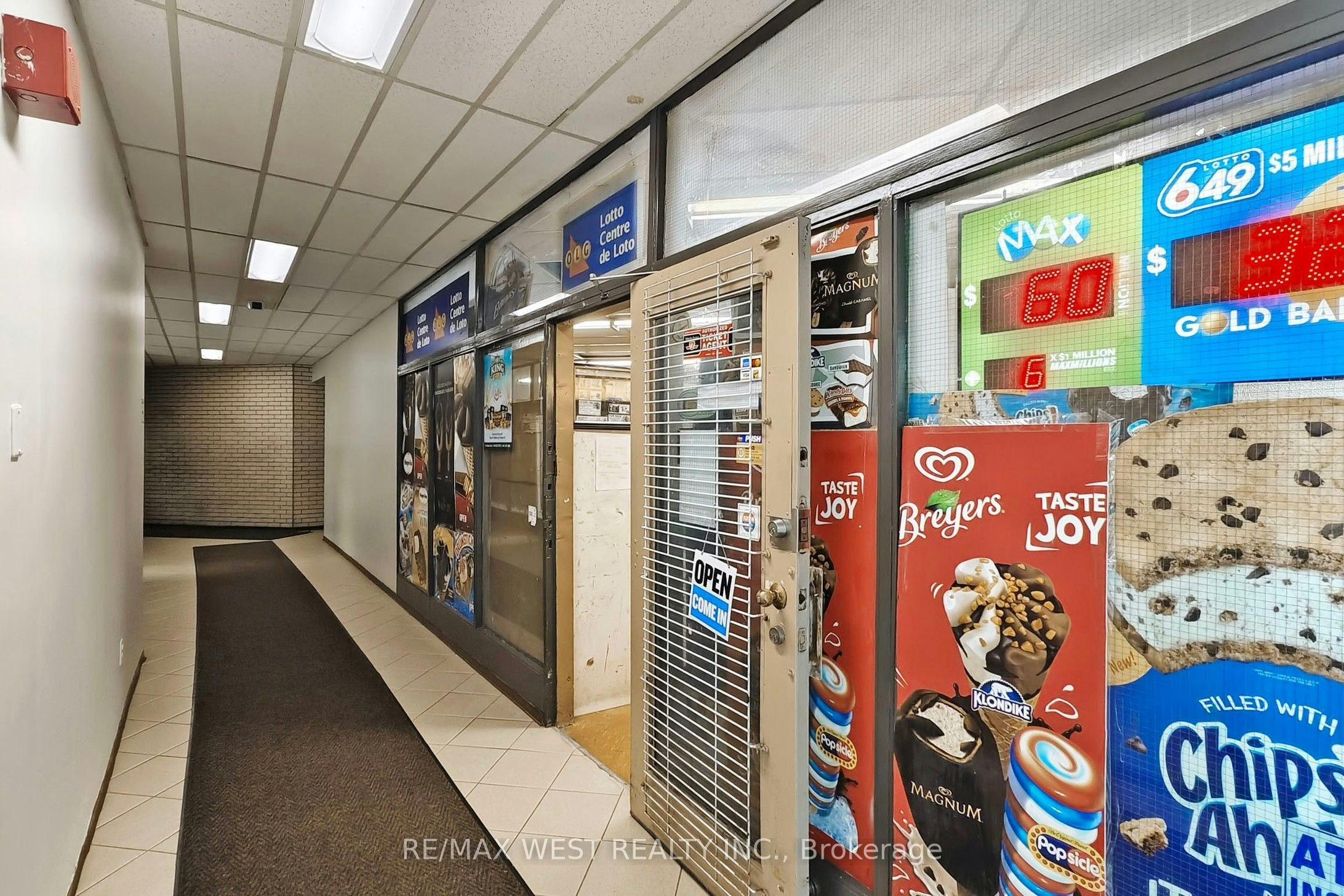 102-370 Dixon Road, Toronto, ON, M9R 1T2 - 40