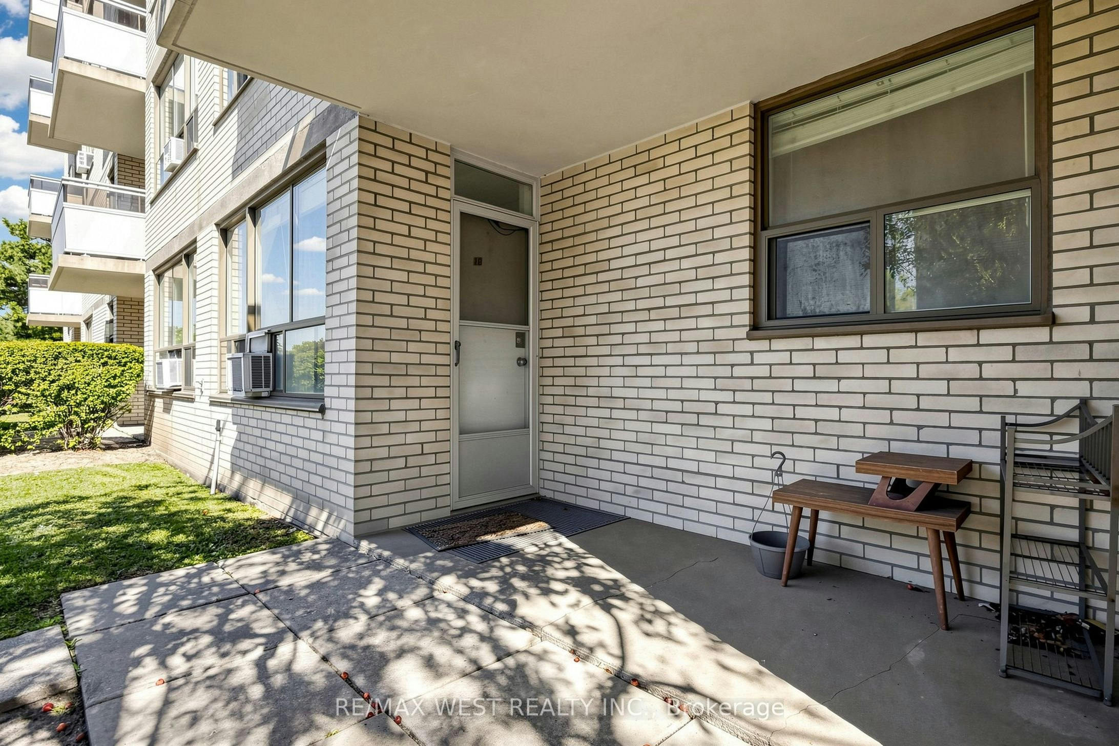 102-370 Dixon Road, Toronto, ON, M9R 1T2 - 30