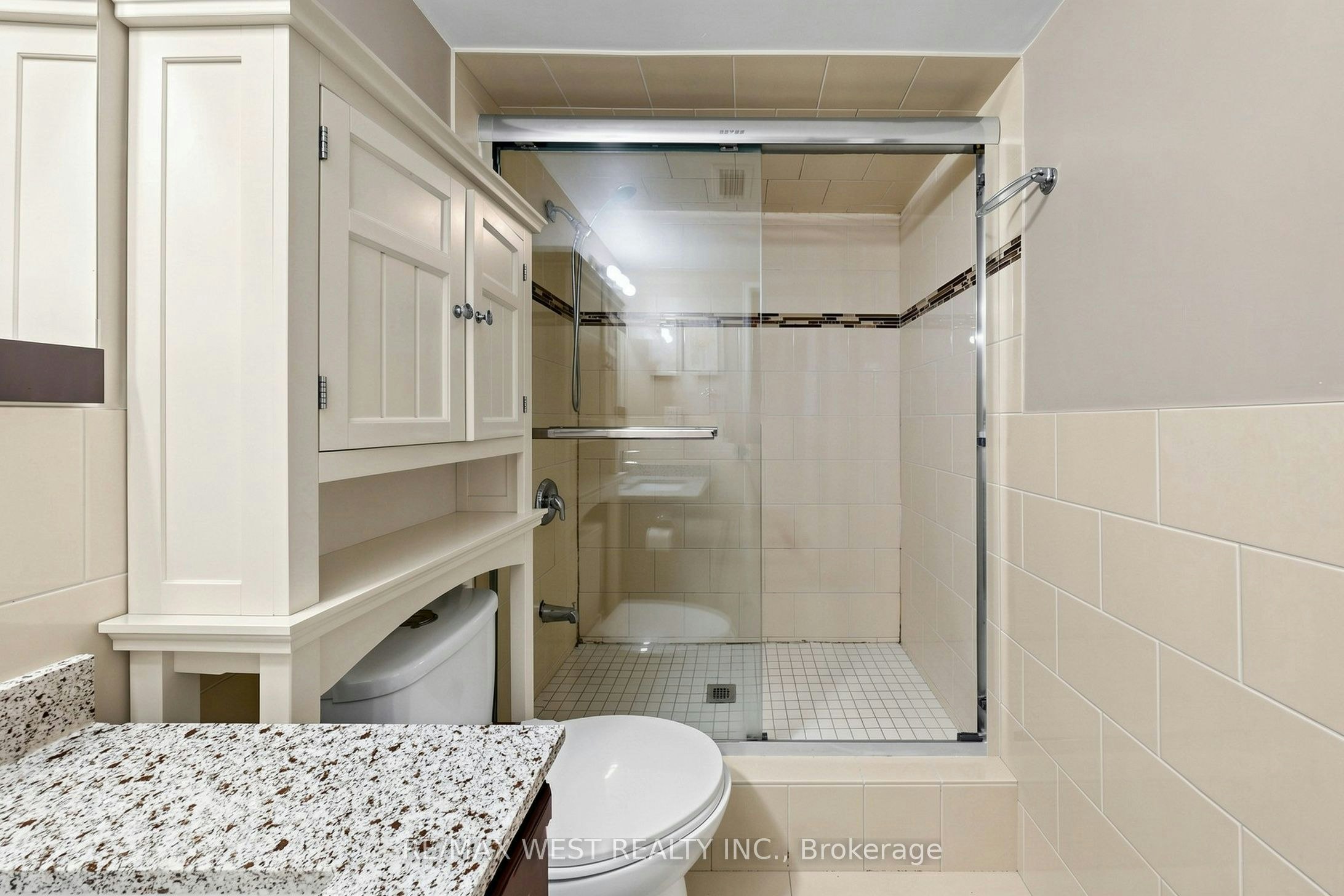 102-370 Dixon Road, Toronto, ON, M9R 1T2 - 26