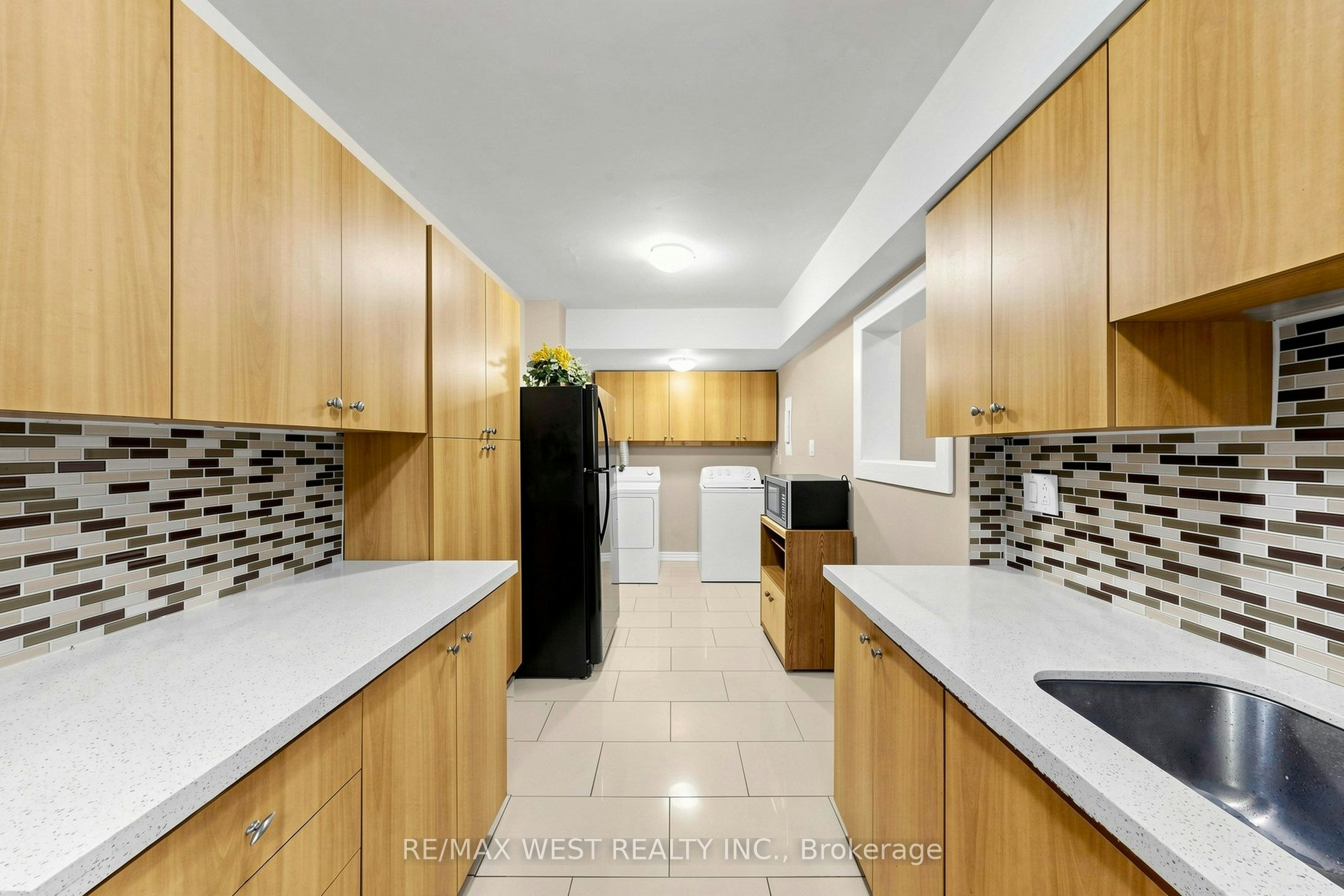 102-370 Dixon Road, Toronto, ON, M9R 1T2 - 3
