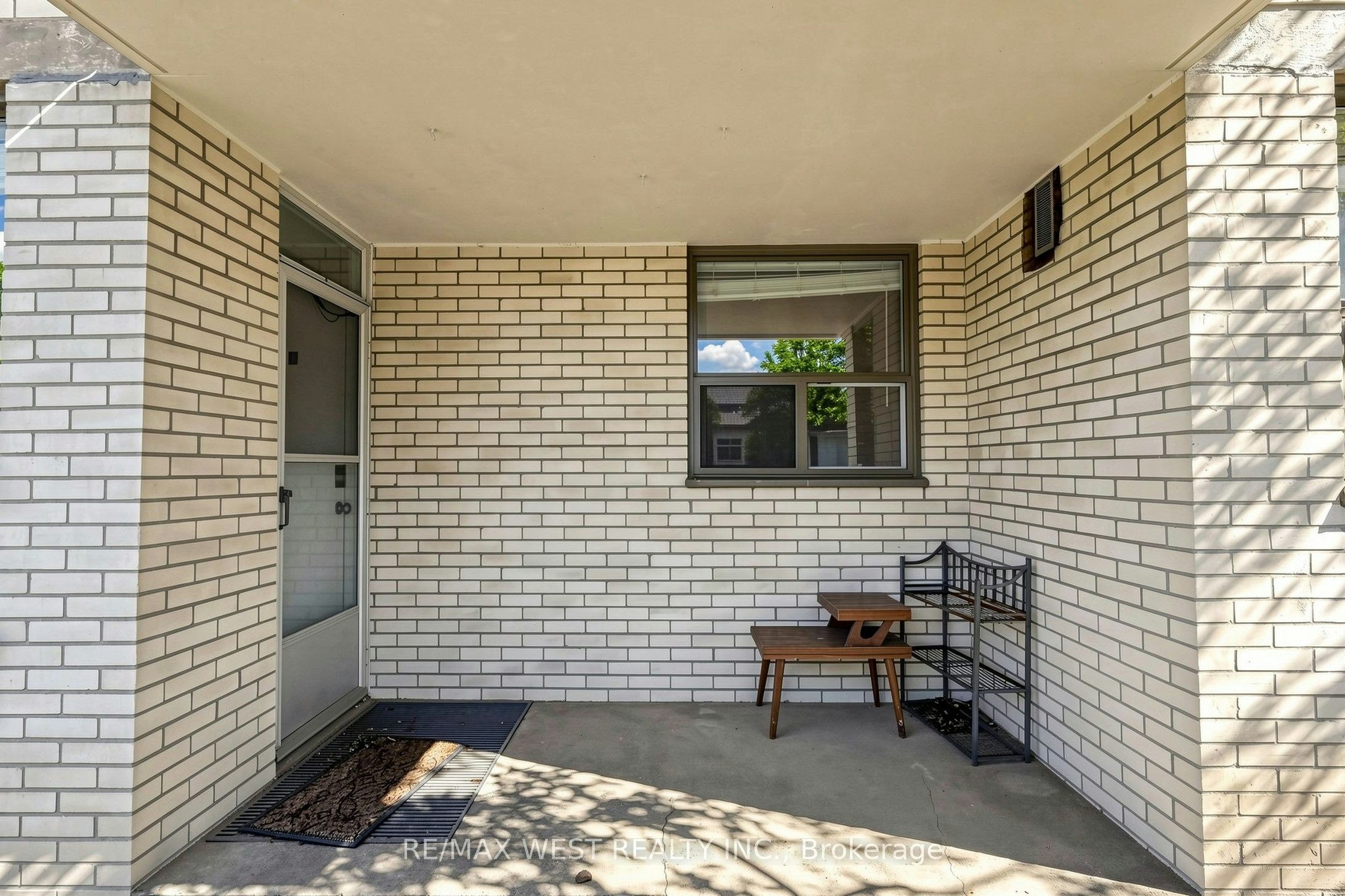 102-370 Dixon Road, Toronto, ON, M9R 1T2 - 29