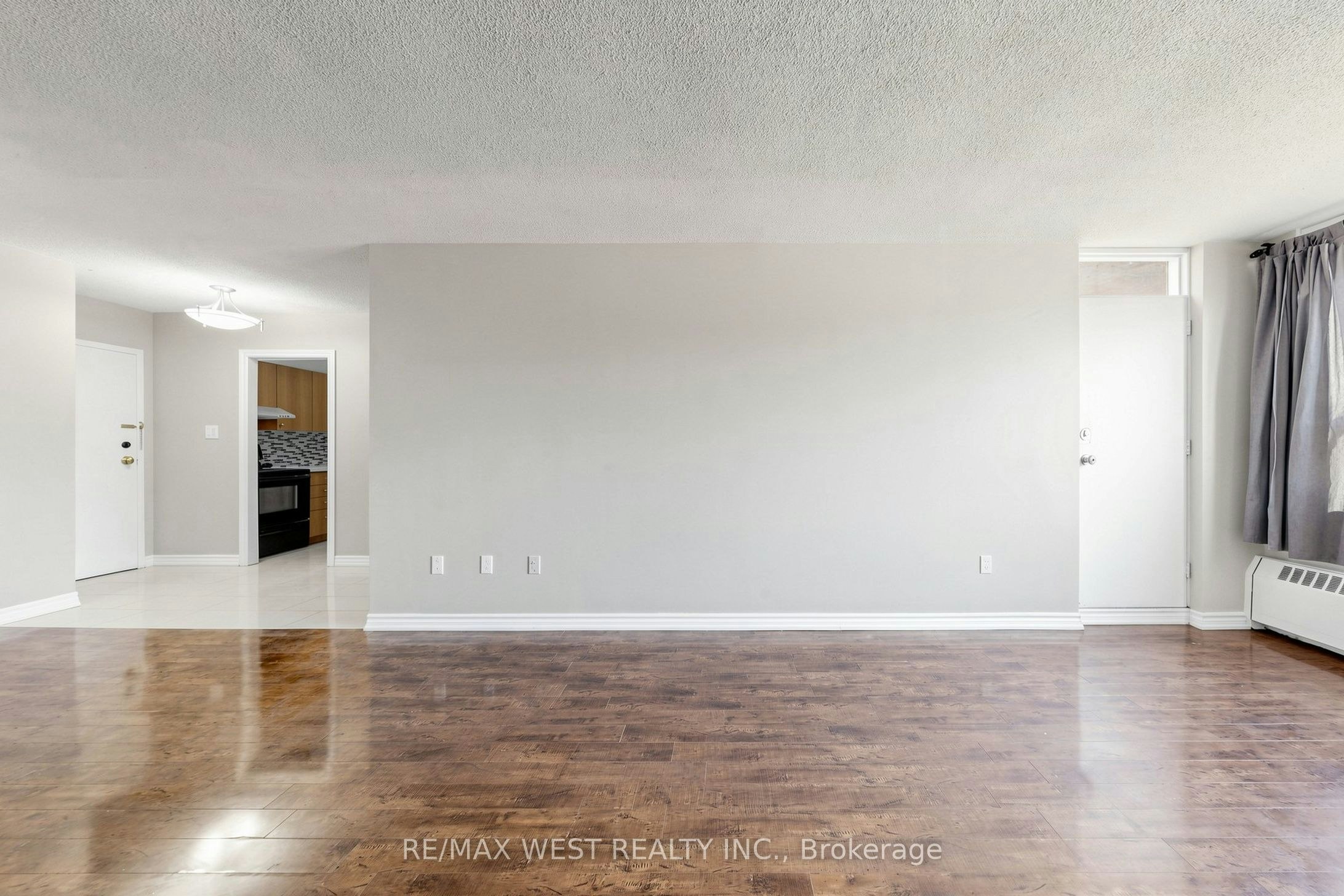102-370 Dixon Road, Toronto, ON, M9R 1T2 - 15